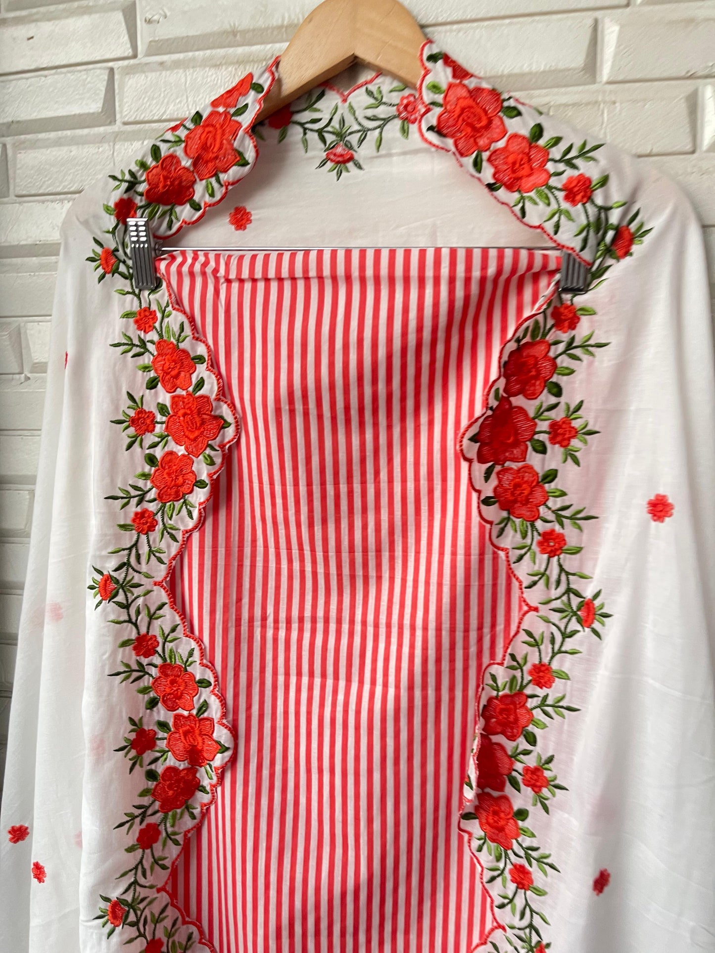 Cotton Printed Unstitched Ladies suits Rc 17091 (a)