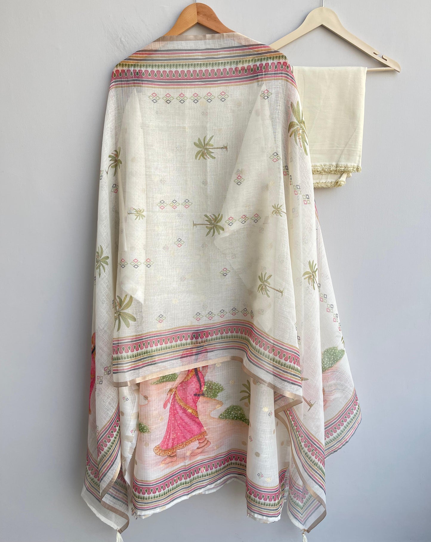 Soft banarasi kota doriya unstitched ladies suit Rc18541