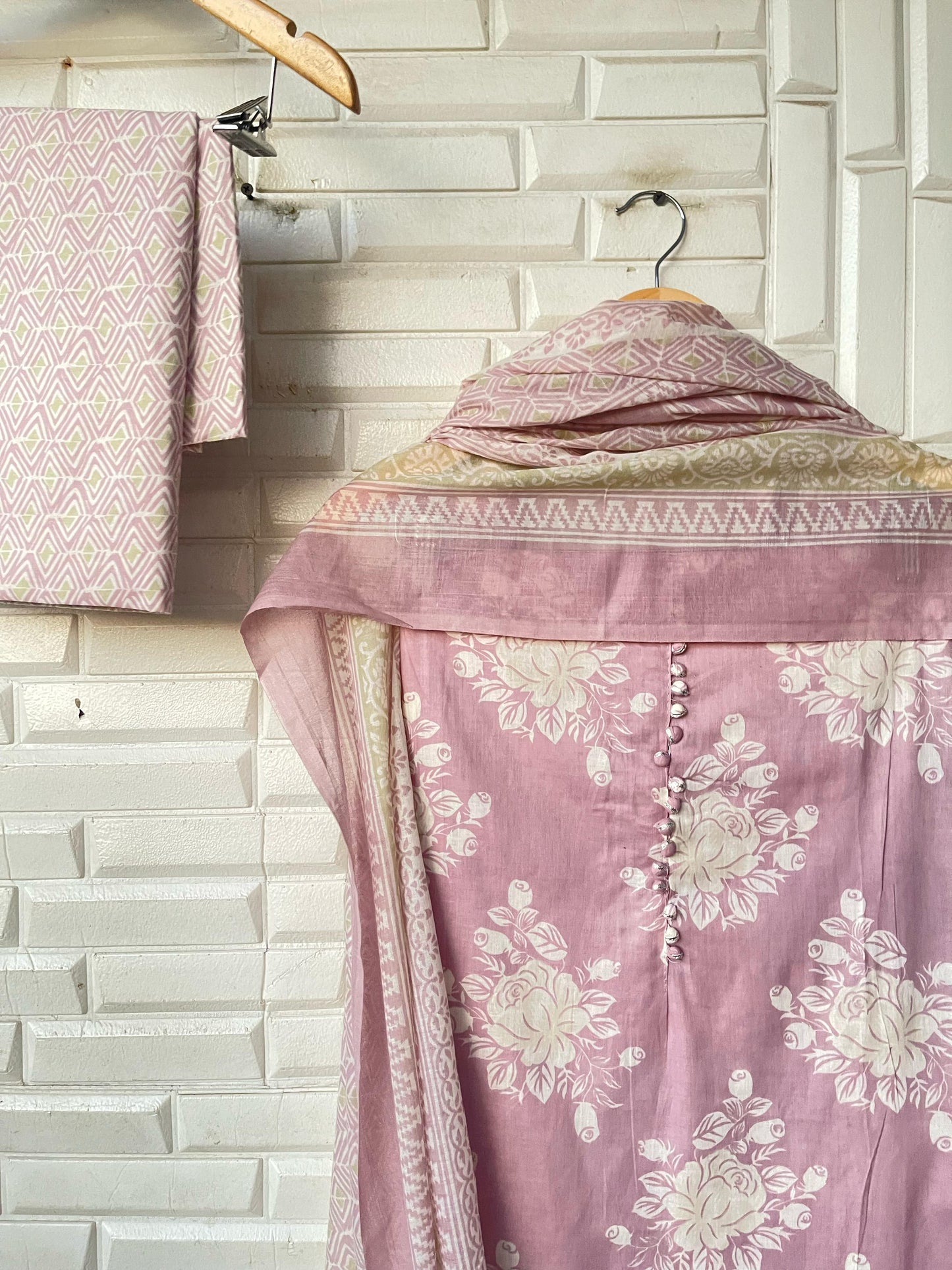 Cotton unstitched ladies suit Rc17616