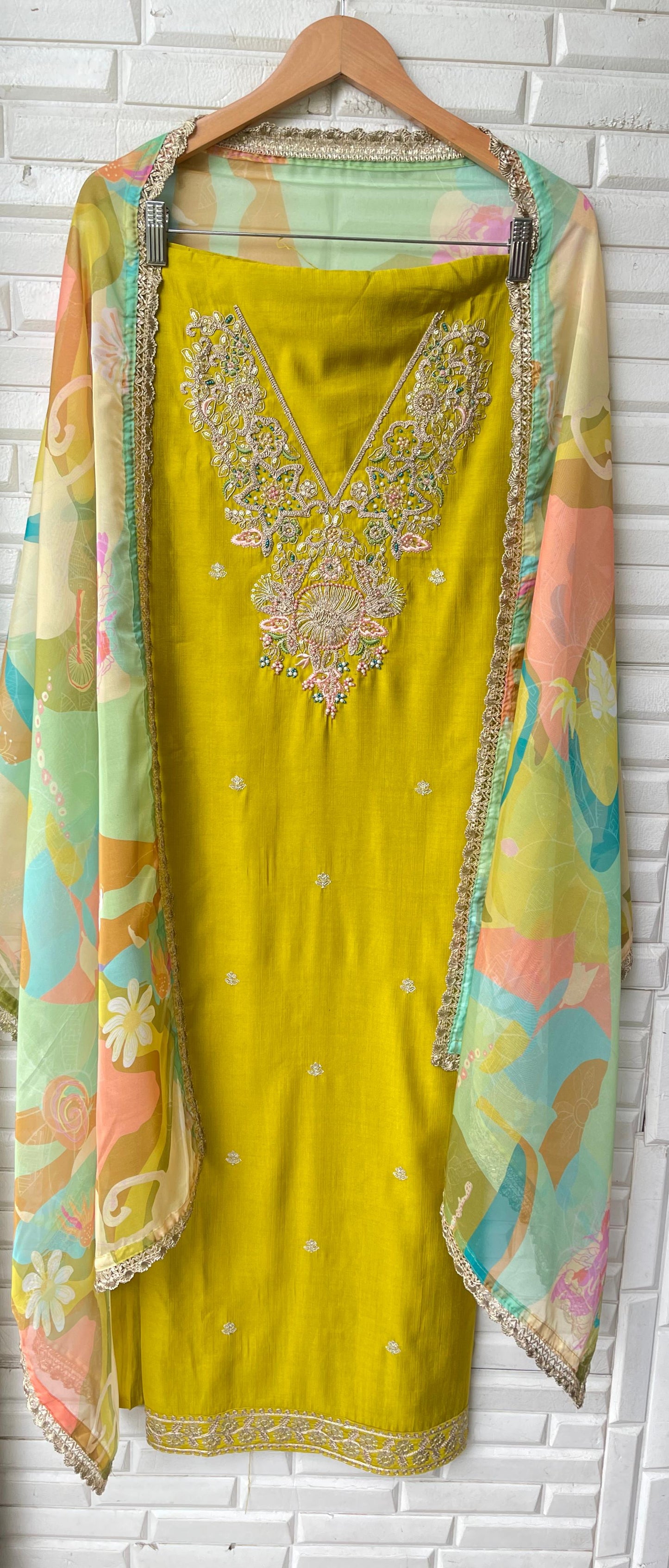 Silk unstitched ladies suit Rc17493