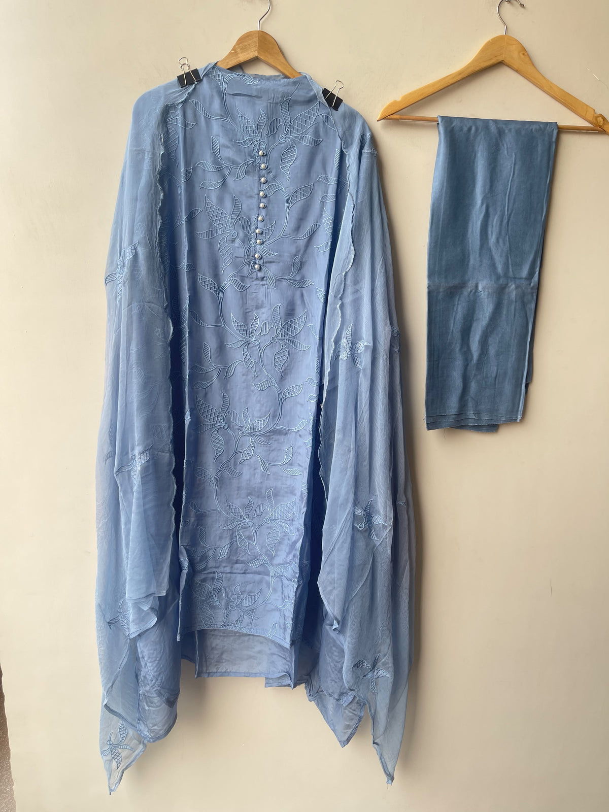 Premium Glass Organza Unstitched 3 Pcs Designer Suit Set