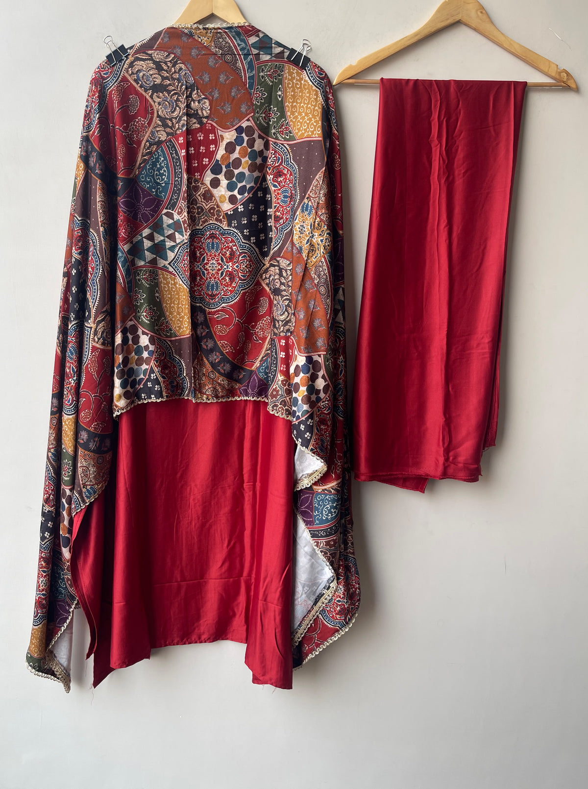 Exquisite Glaze Cotton Printed Fabric Unstitched Suit Set