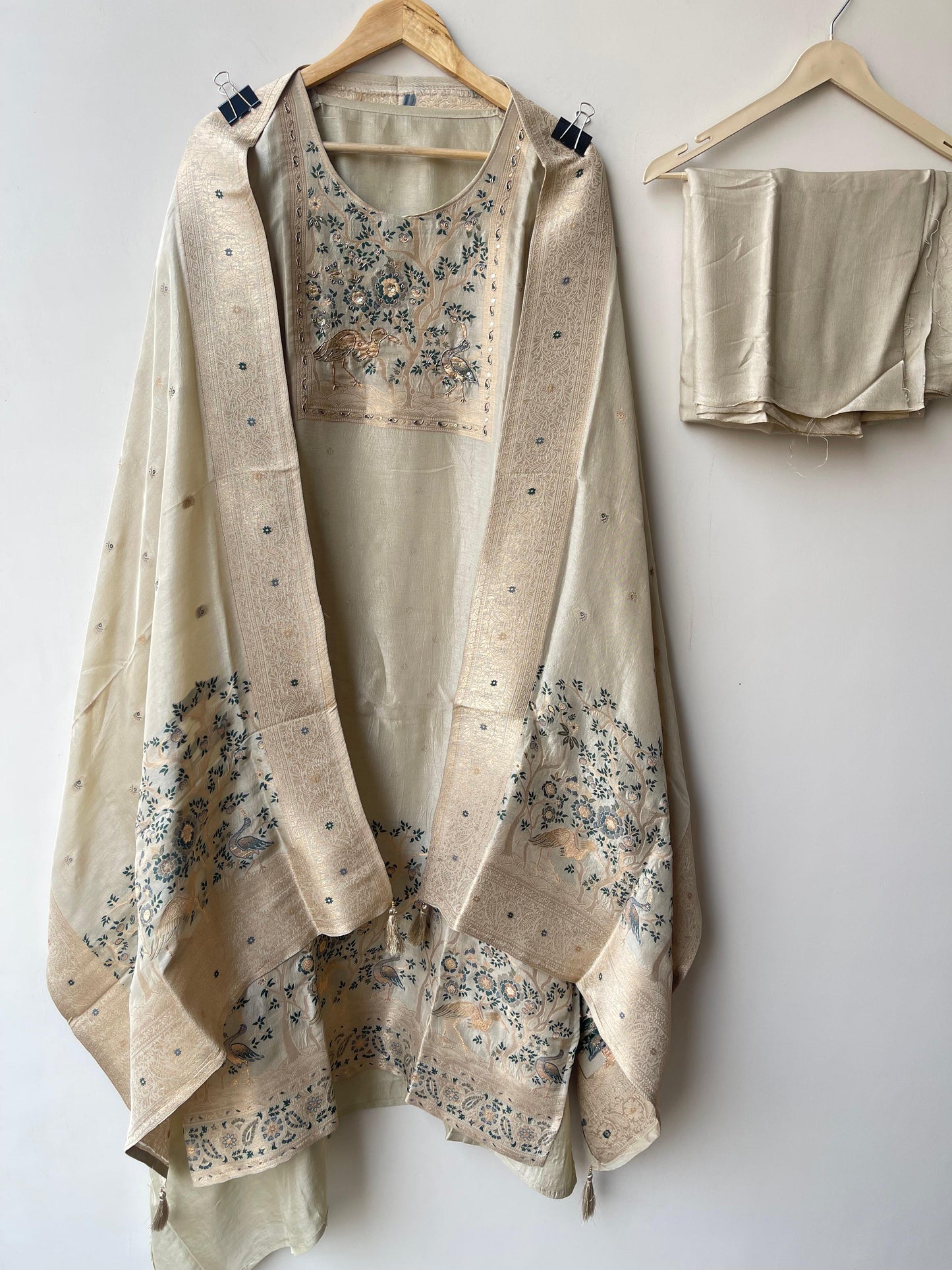 Pure Banarasi Silk Ladies Unstitched Suit RC-18818 – view 9