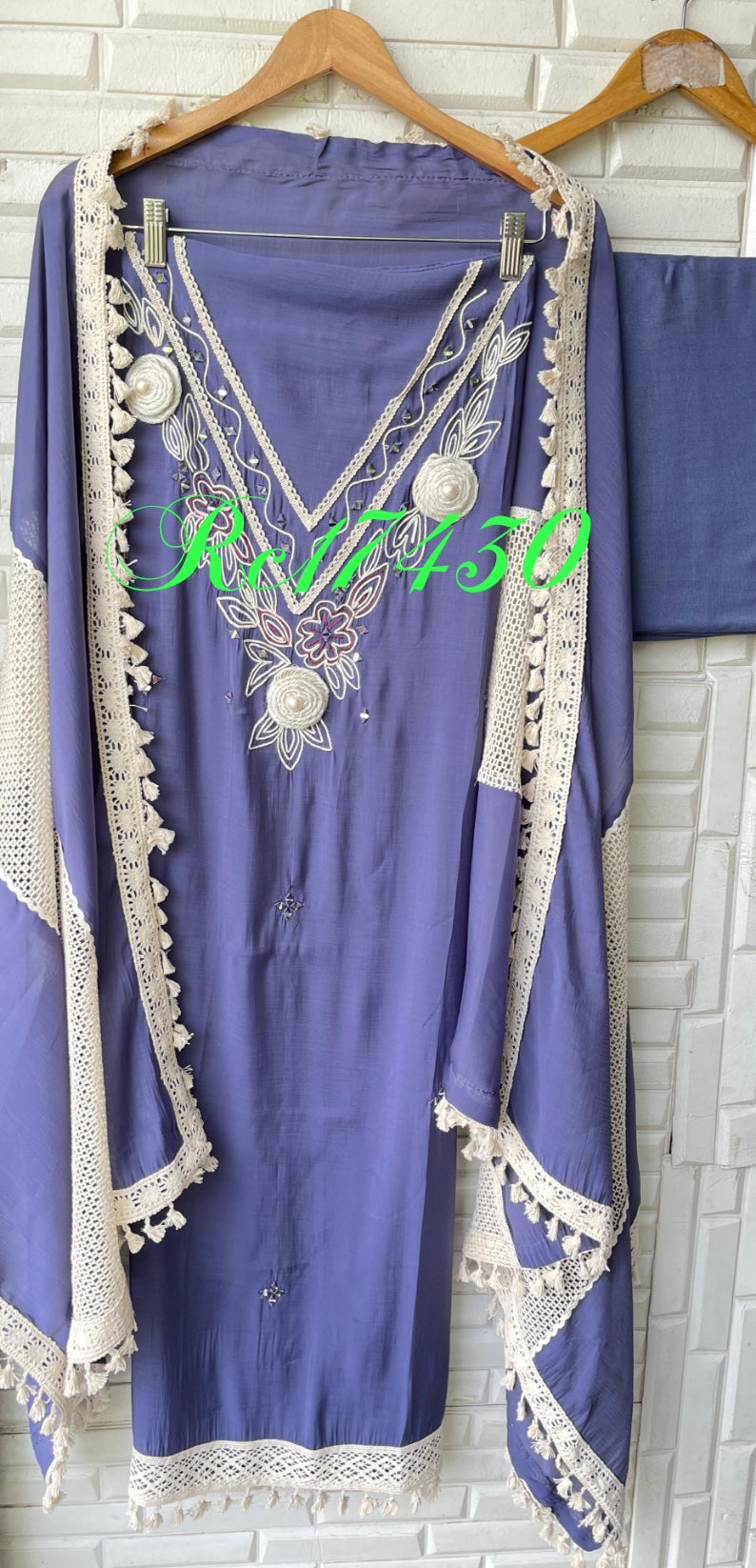 Mul chanderi unstitched ladies suit Rc17430
