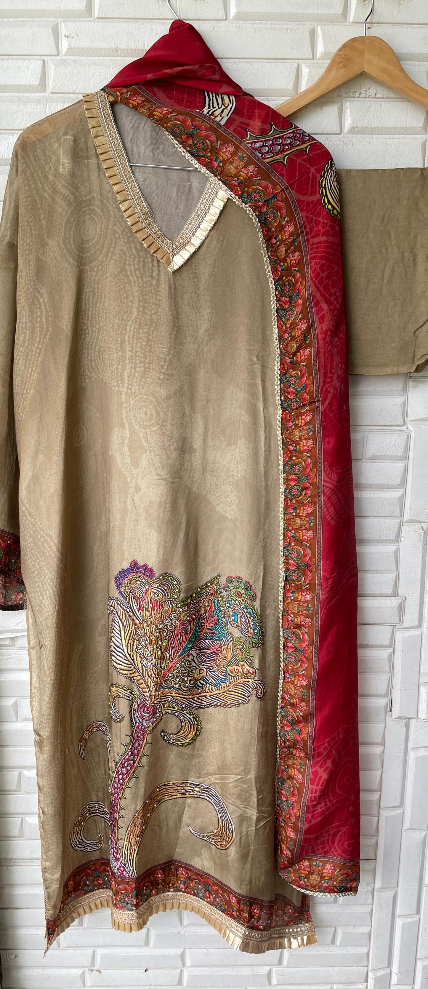 Self satin crape unstitched ladies suit Rc17781