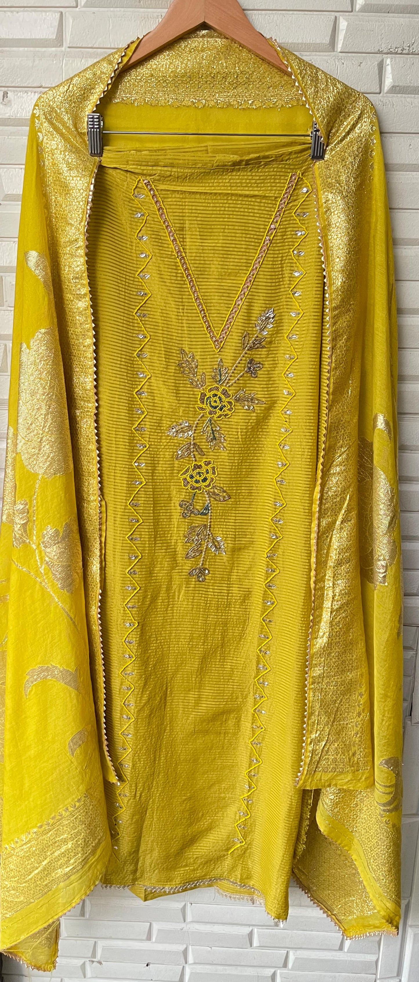 Banarasi shimmer silk unstitched ladies suit Rc17790