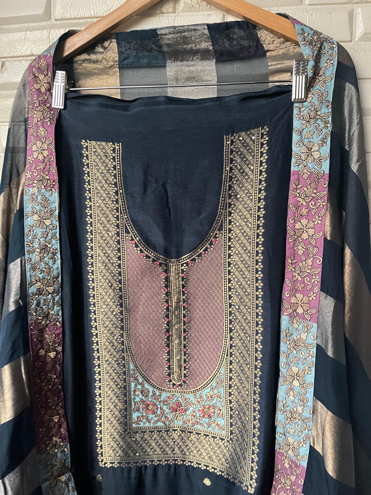 Banarasi tassar silk unstitched ladies suit Rc17722 (a)