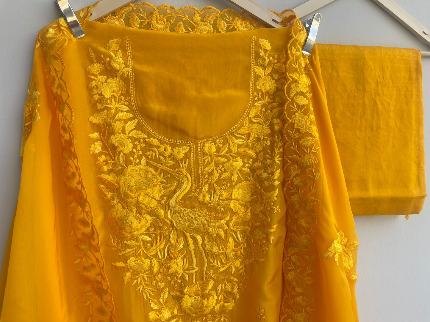 Crape silk unstitched ladies suit Rc17893 (a)