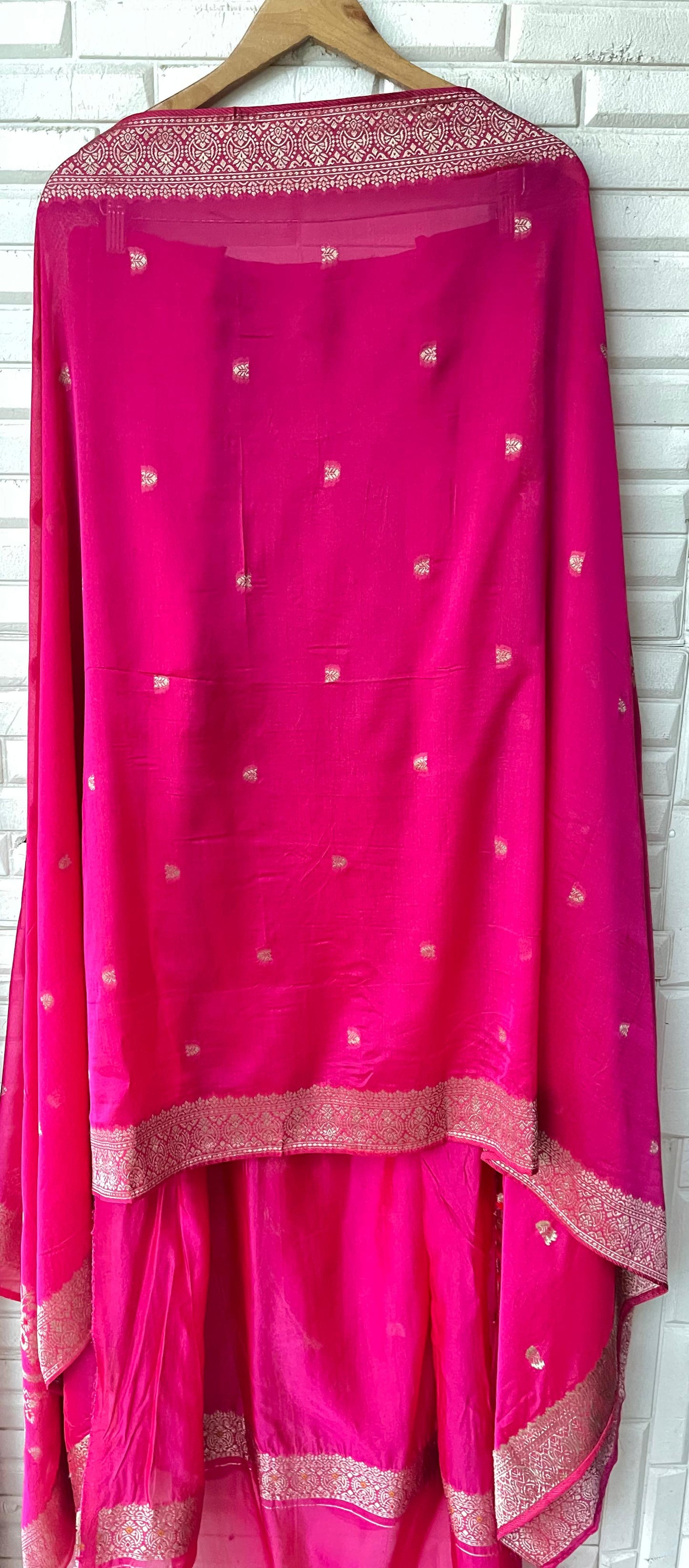 Banarasi pure silk unstitched ladies suit Rc17617