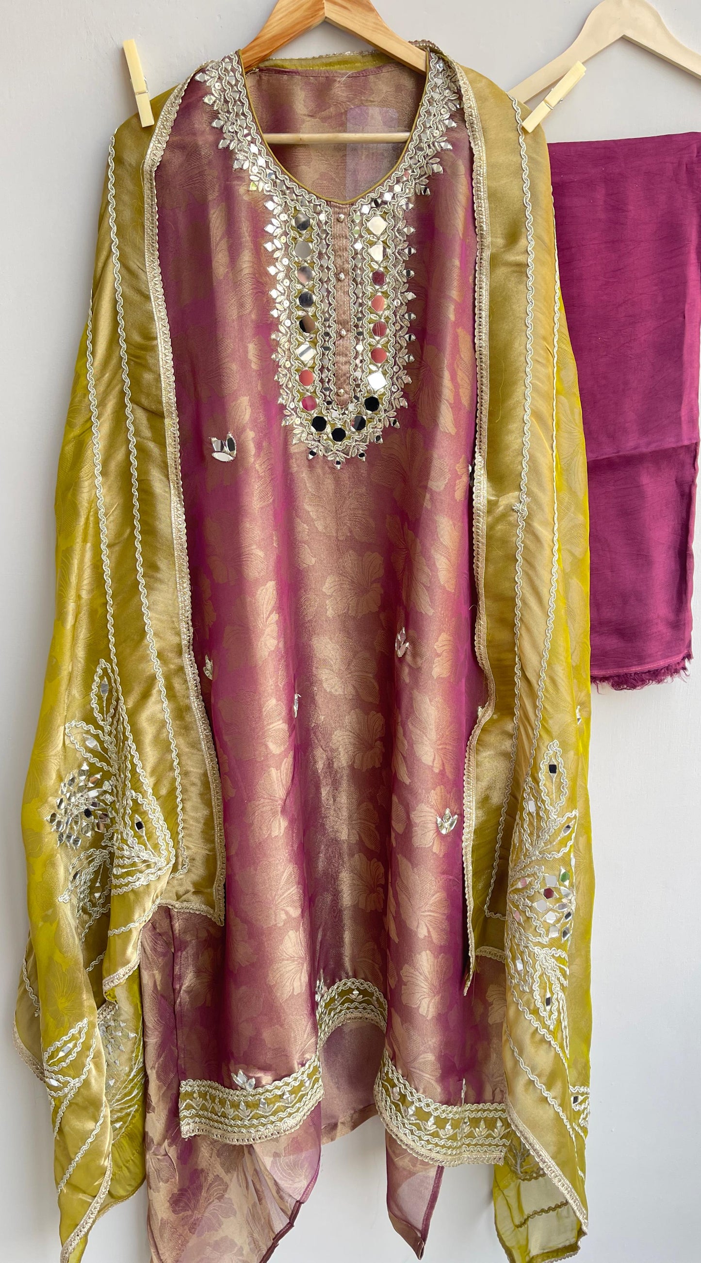 Self shimmer silk unstitched ladies suit Rc17923 (b)