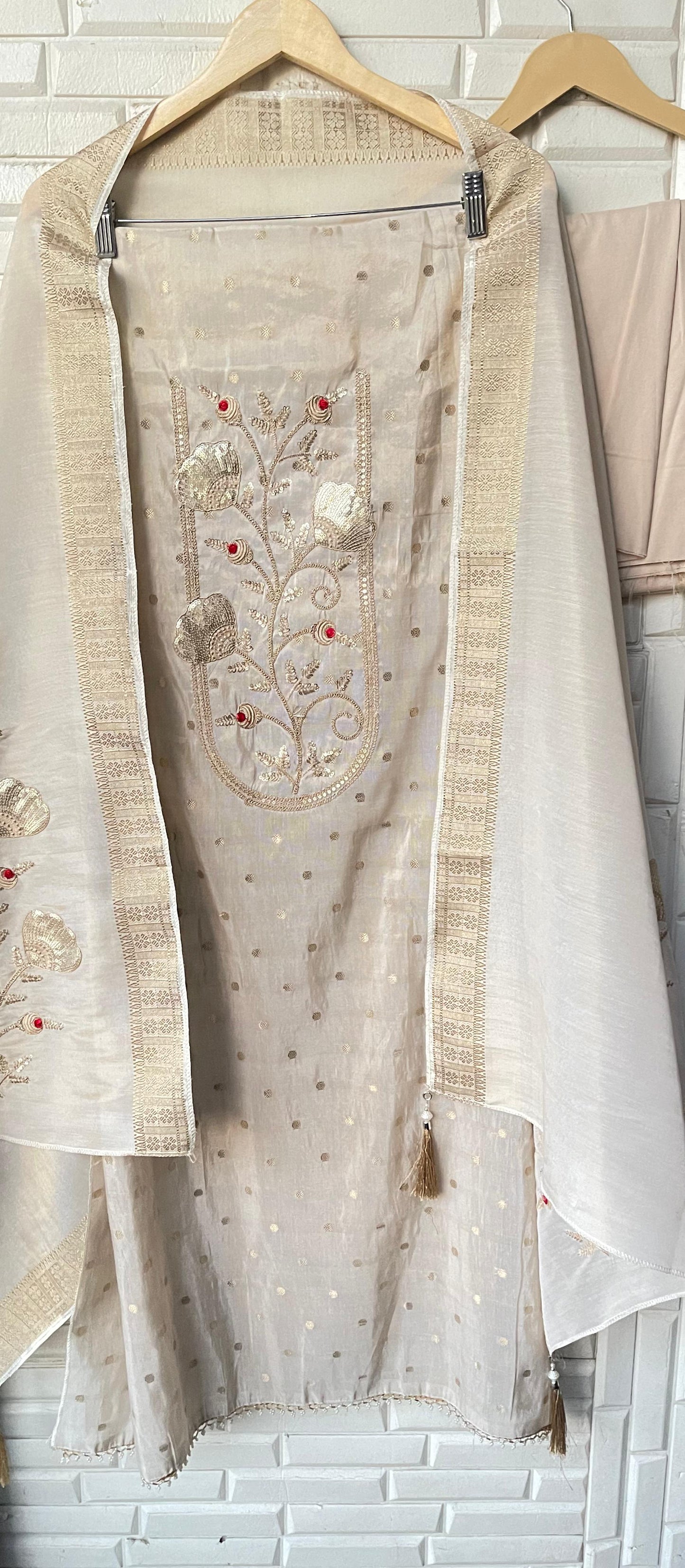 Shimmer silk unstitched ladies suit Rc17588
