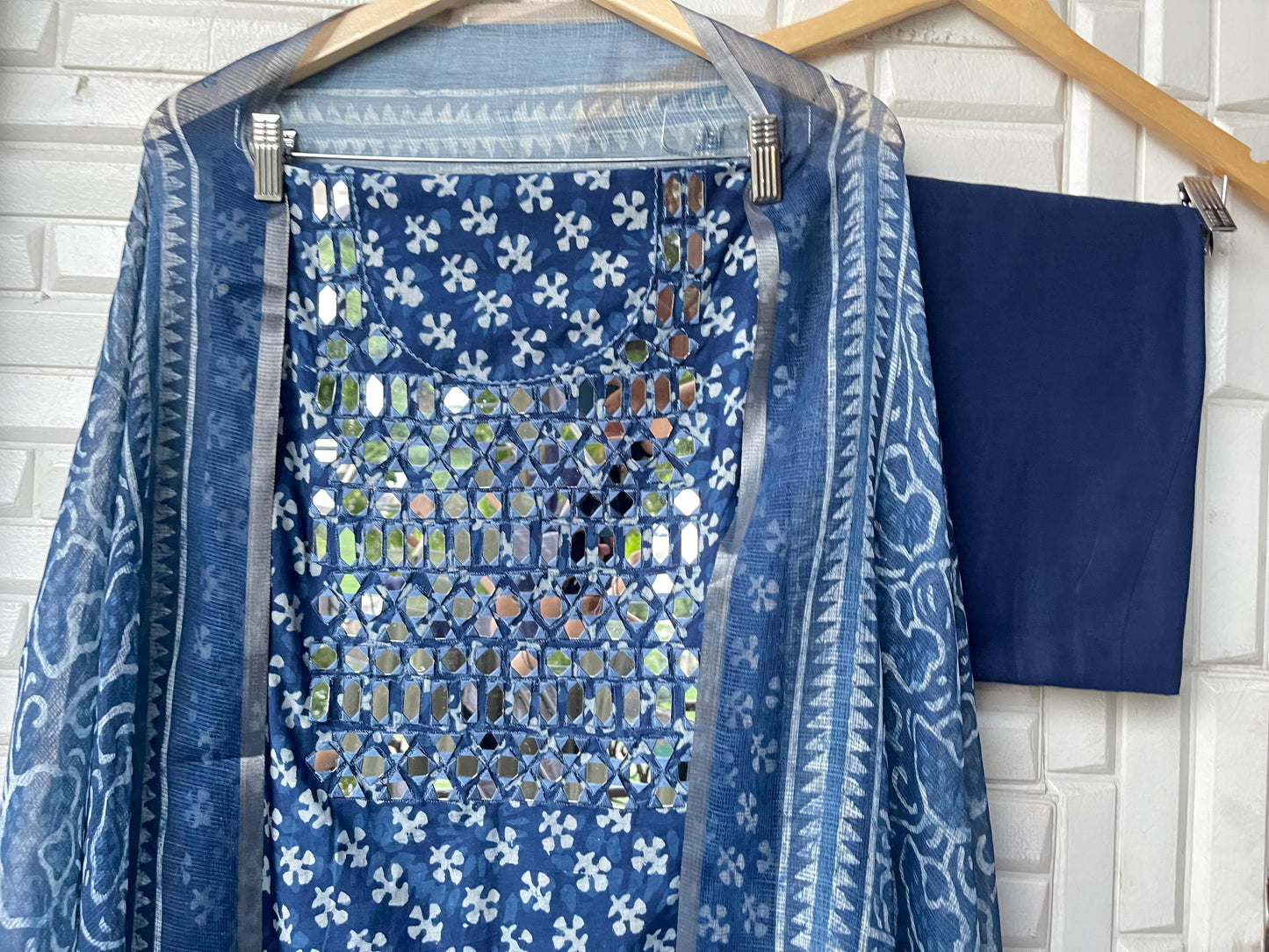 Cotton unstitched ladies suit Rc17370