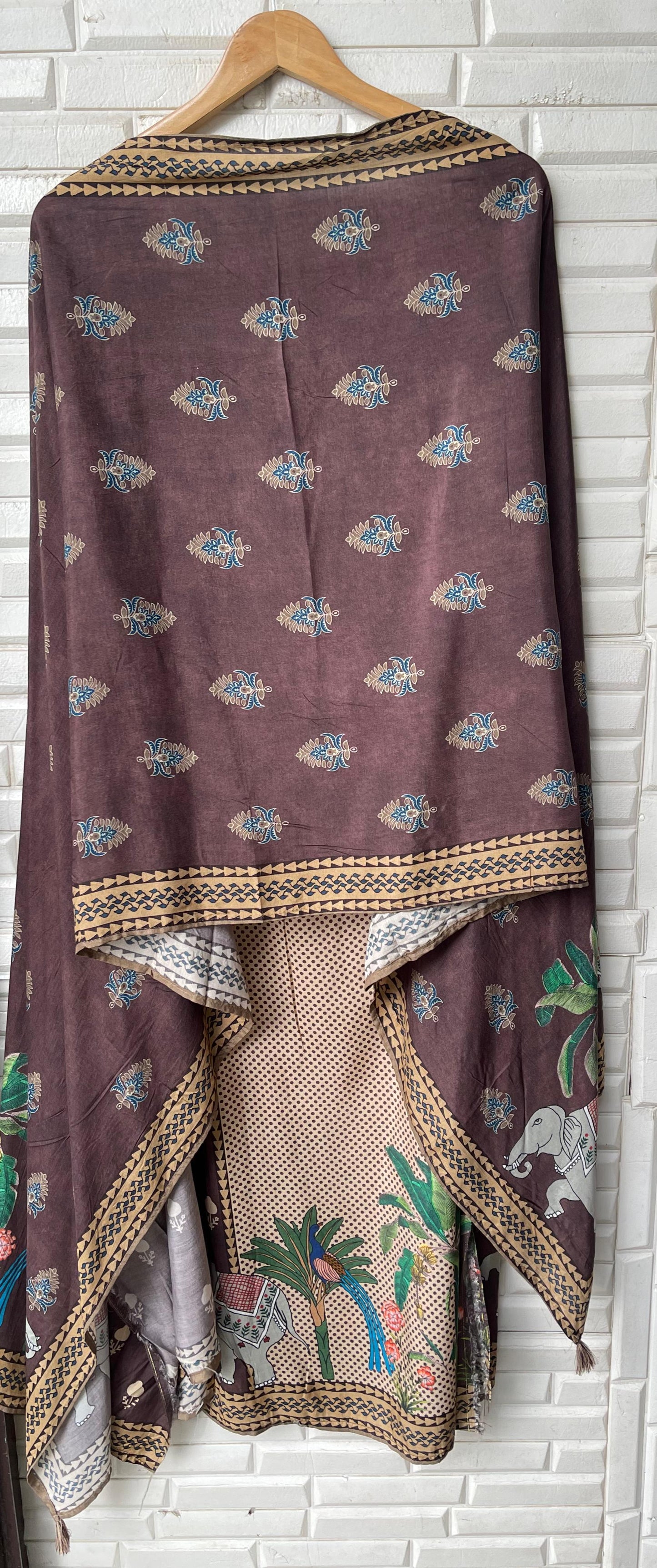 Muslin printed unstitched ladies suit Rc17559