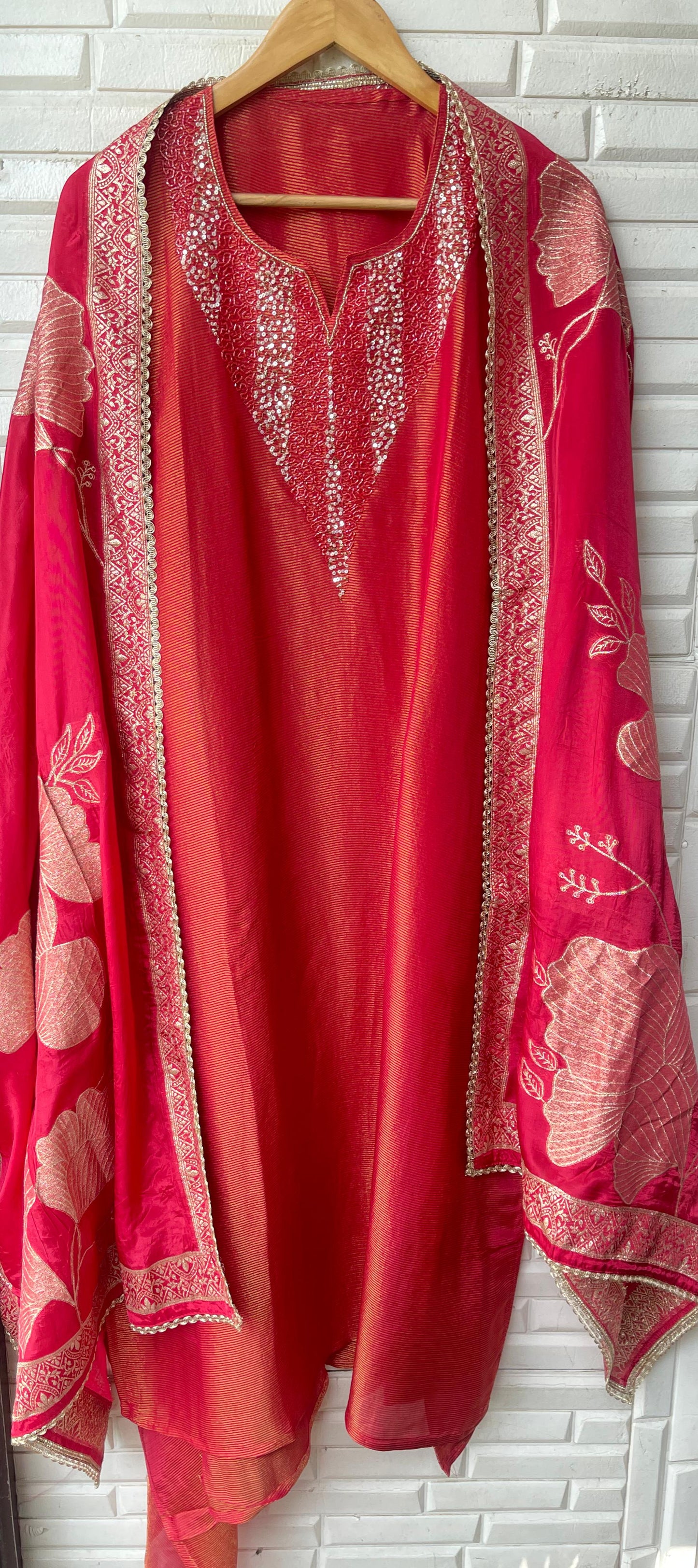 Banarasi silk unstitched ladies suit Rc17858 (b)