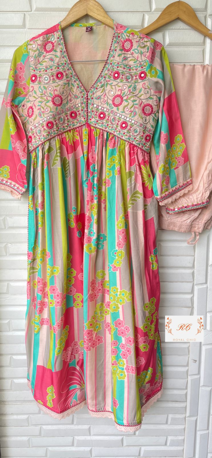 Muslin readymade ladies suit Rc12148