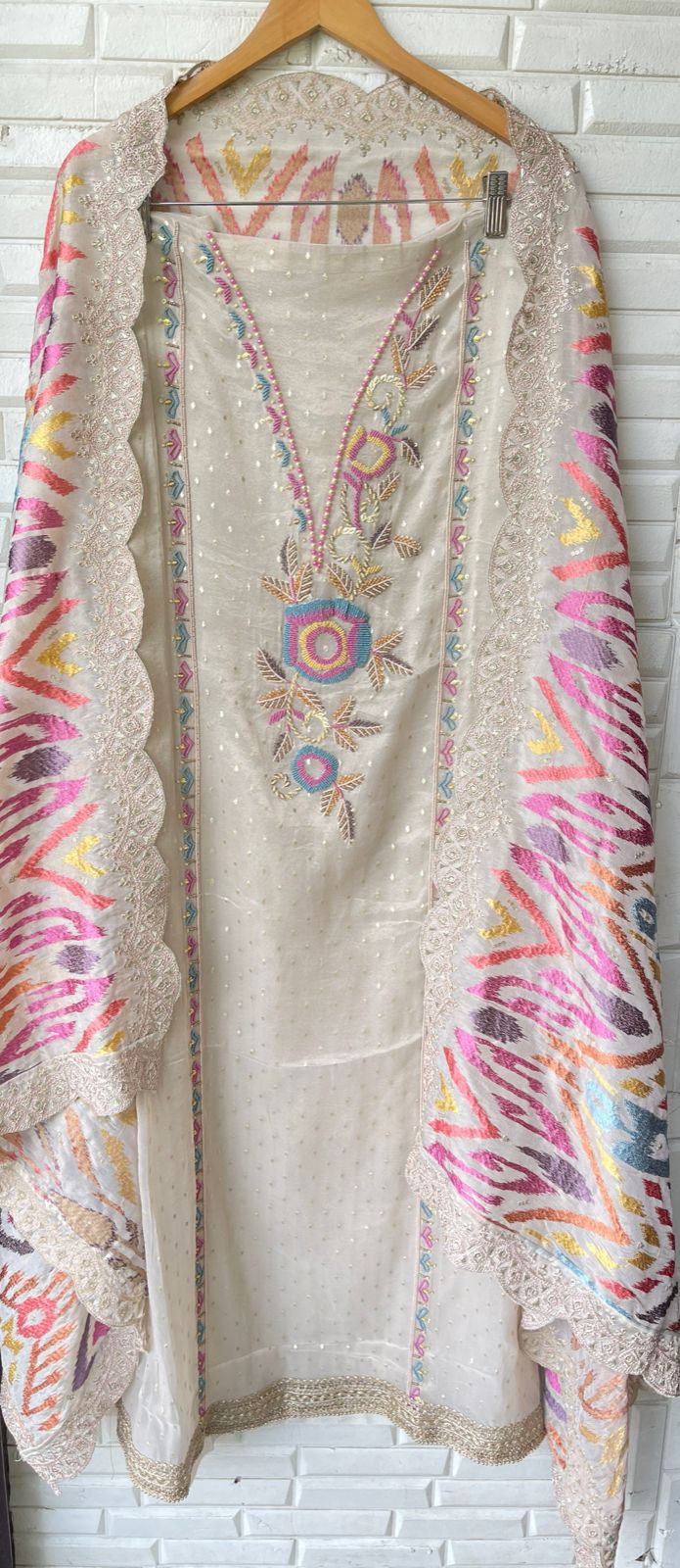 Banarasi shimmer organza unstitched ladies suit Rc17683