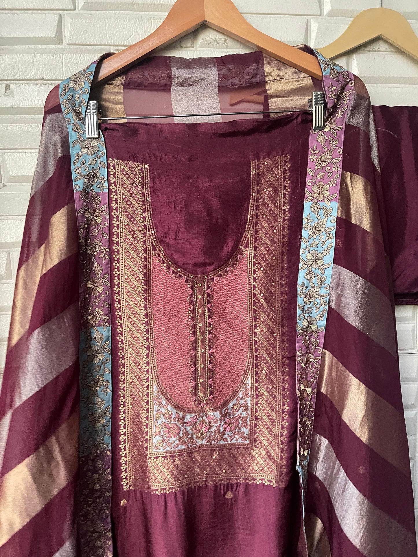 Banarasi tassar silk unstitched ladies suit Rc17722 (b)