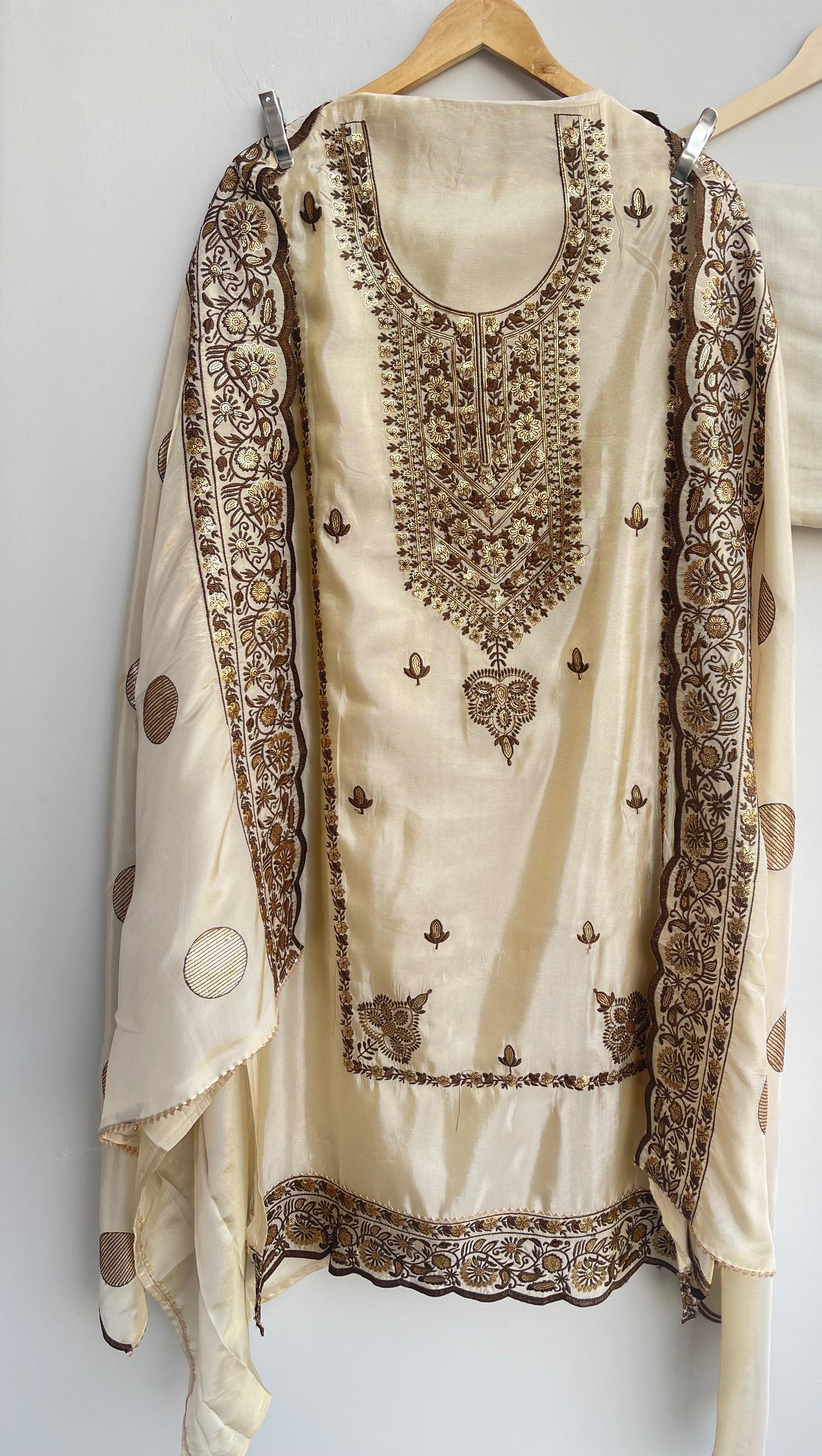 Shimmer silk unstitched ladies suit Rc17915