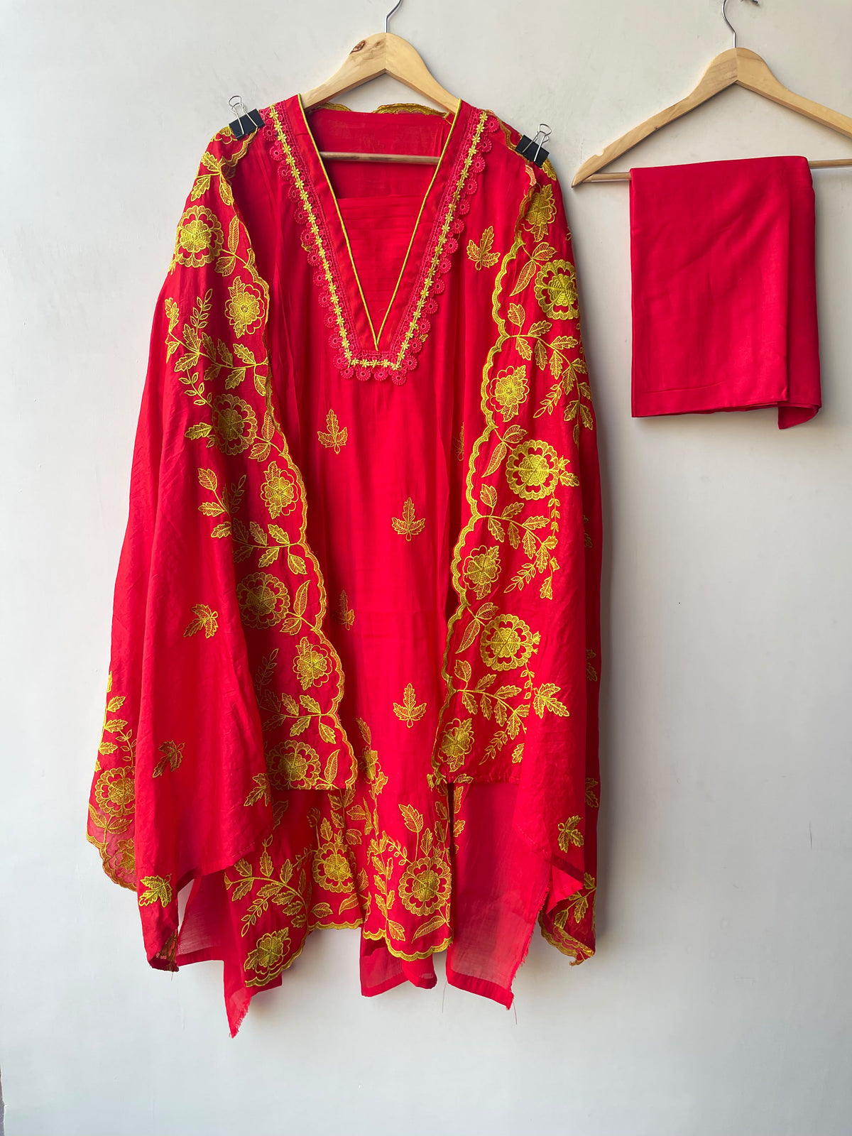Designer Mul Chanderi 3 Pcs Unstitched Suit Set