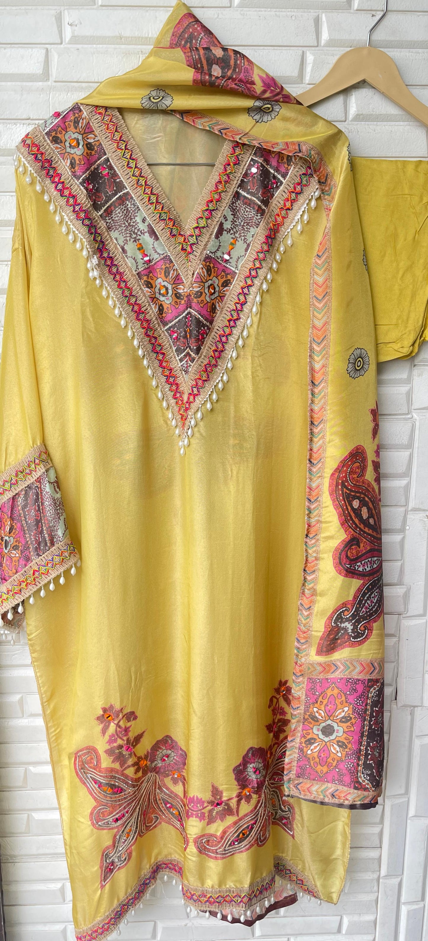 Shimmer silk unstitched ladies suit Rc17779