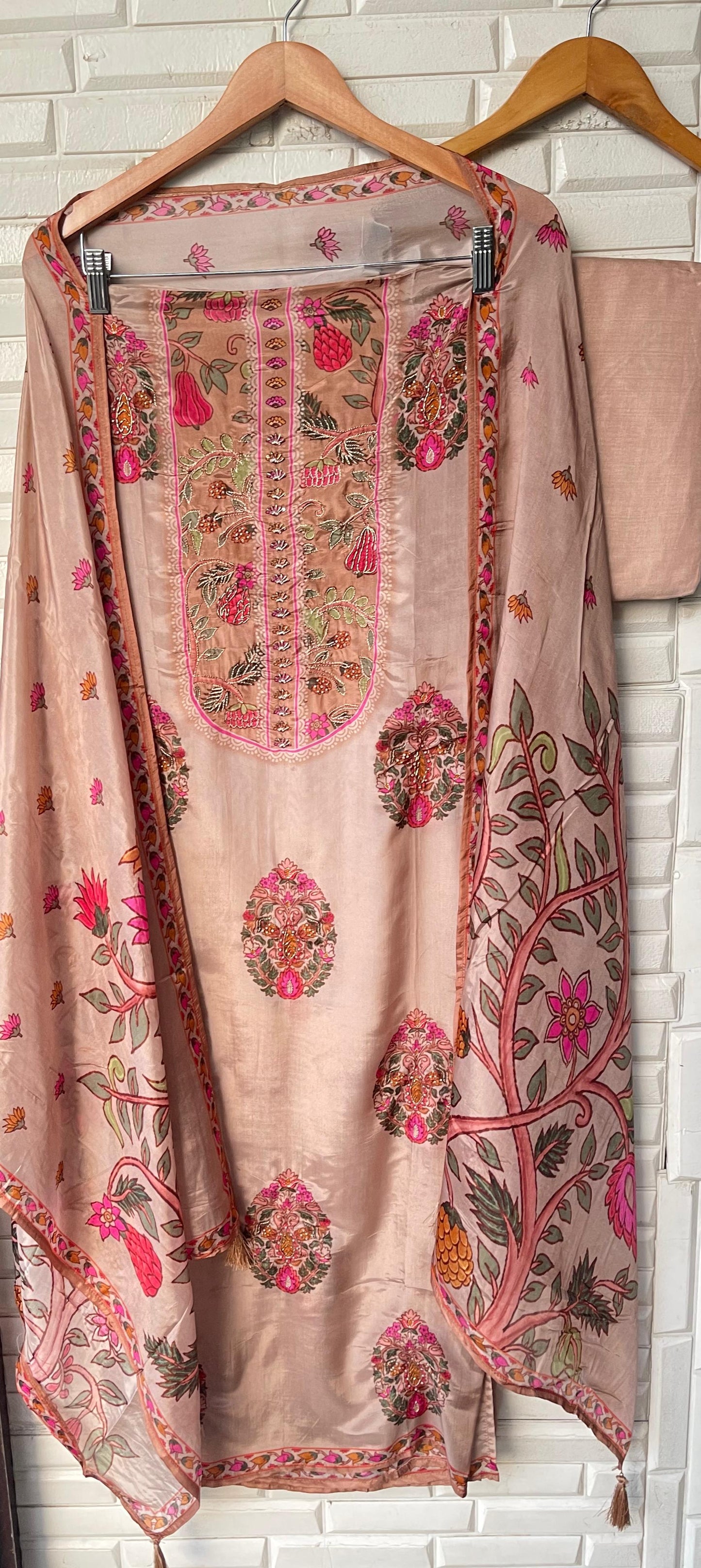 Paper silk unstitched ladies suit Rc17693
