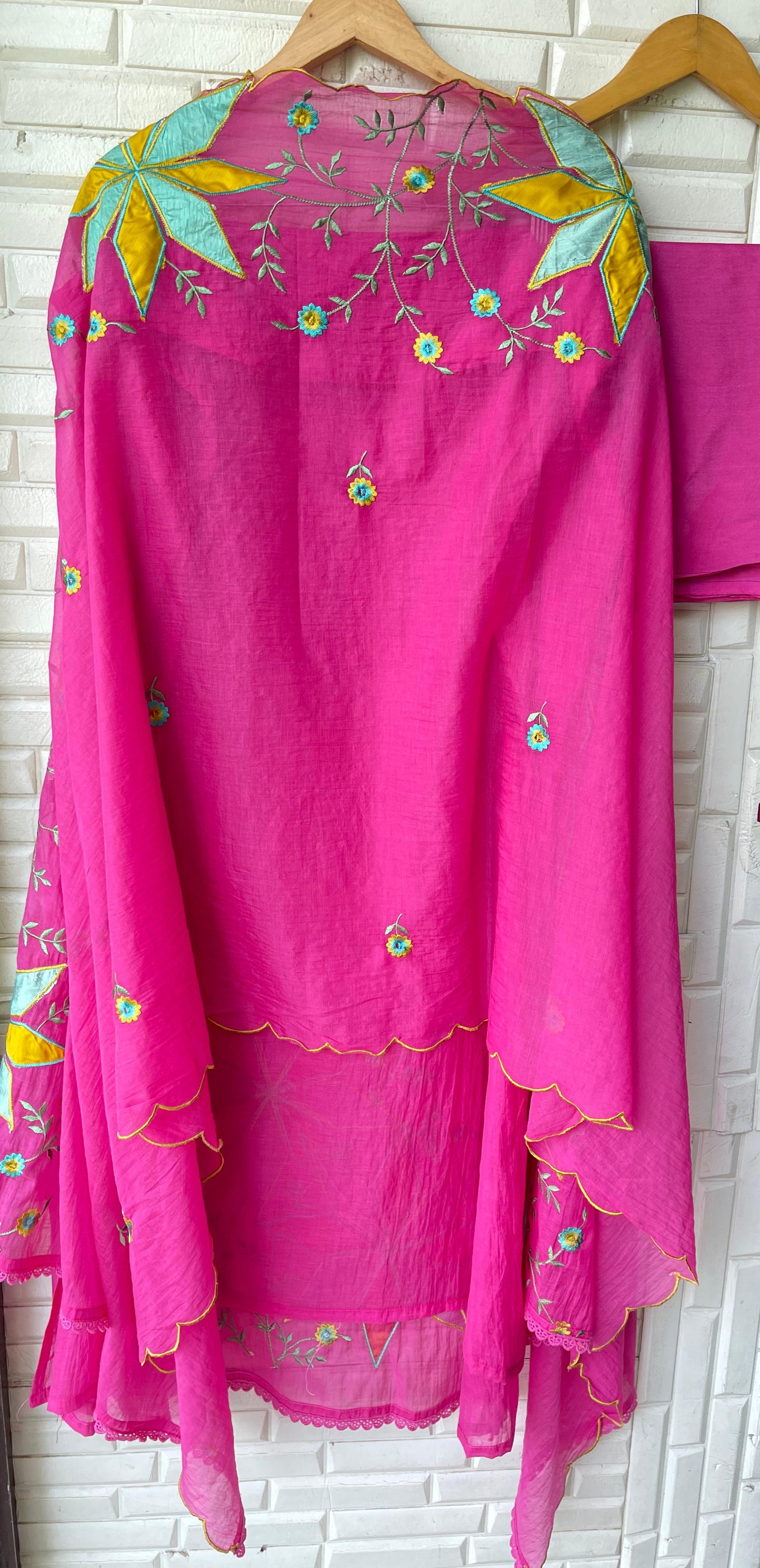 Mul chanderi unstitched ladies suit Rc17377 (a)