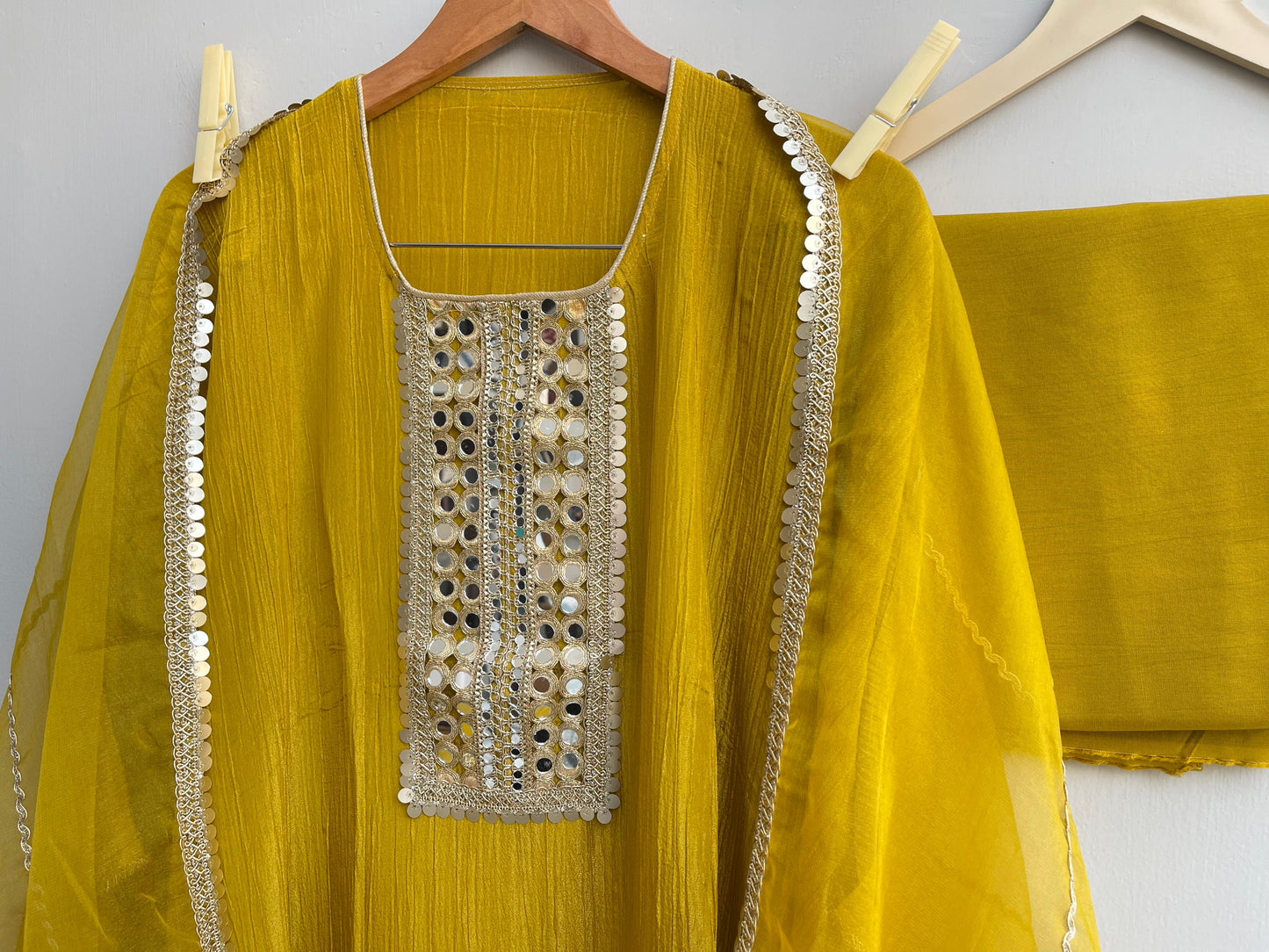 Crushed tissue unstitched ladies suit Rc17930 (b)