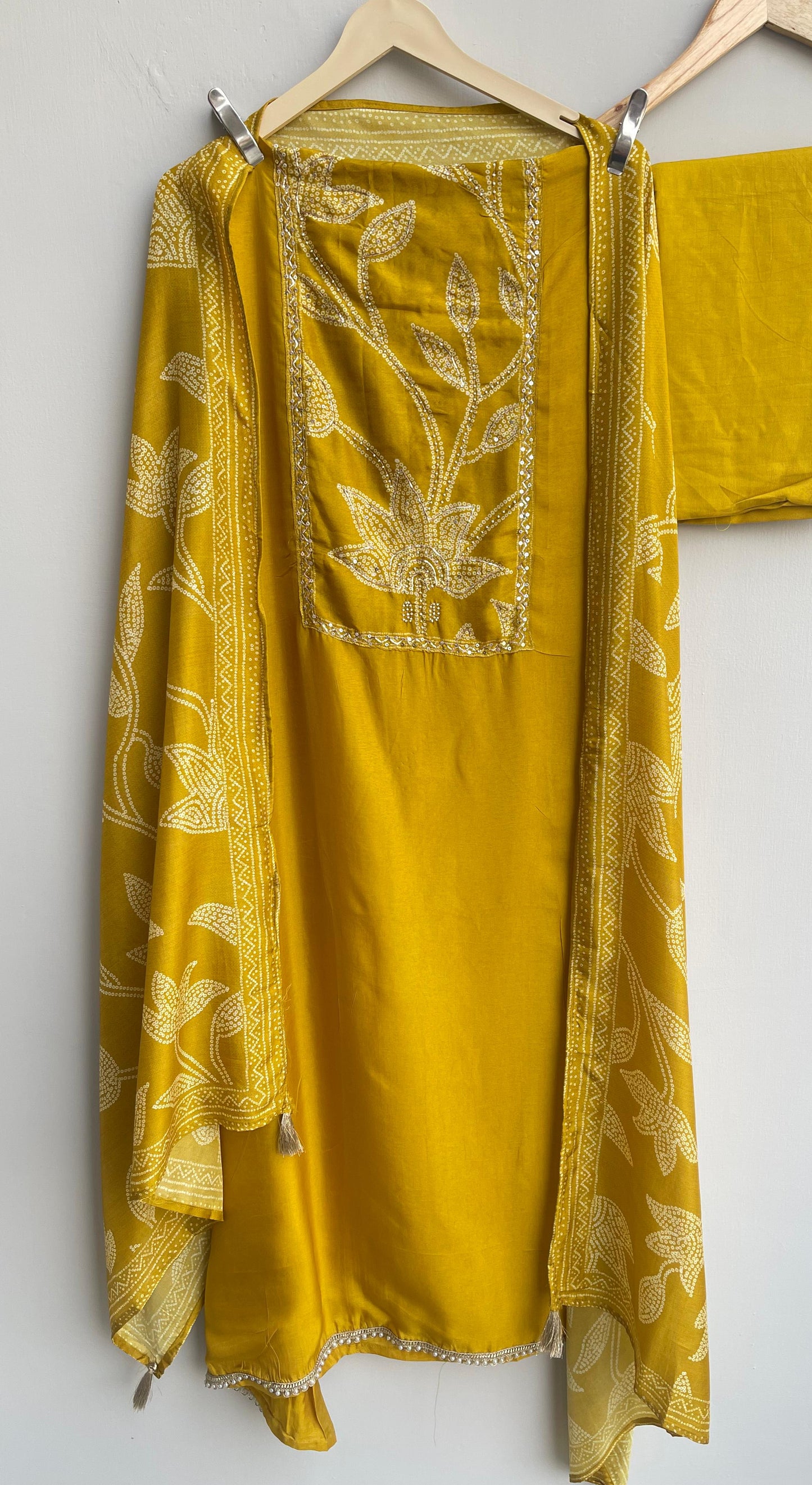 Tassar silk unstitched ladies suit Rc17904 (a)