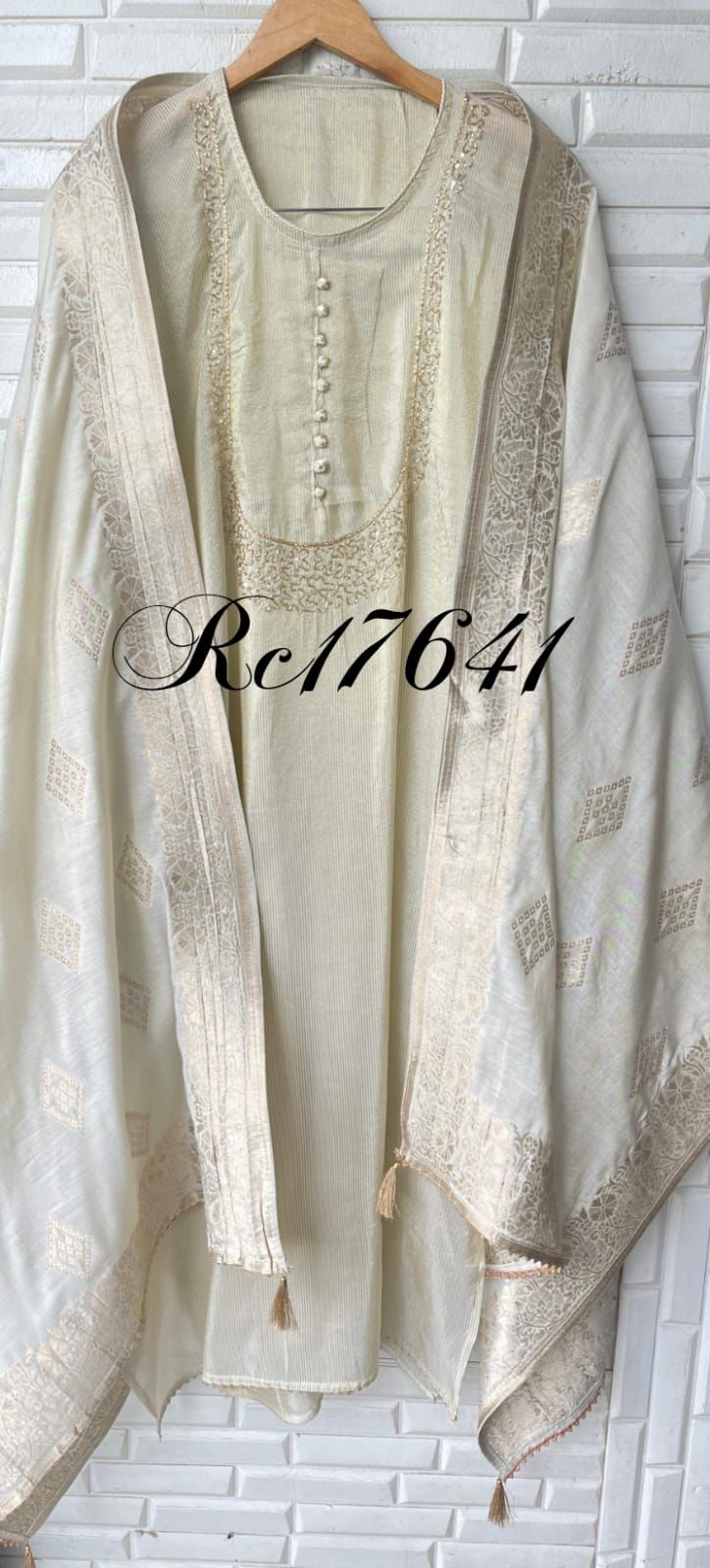 Shimmer silk unstitched ladies suit Rc17641