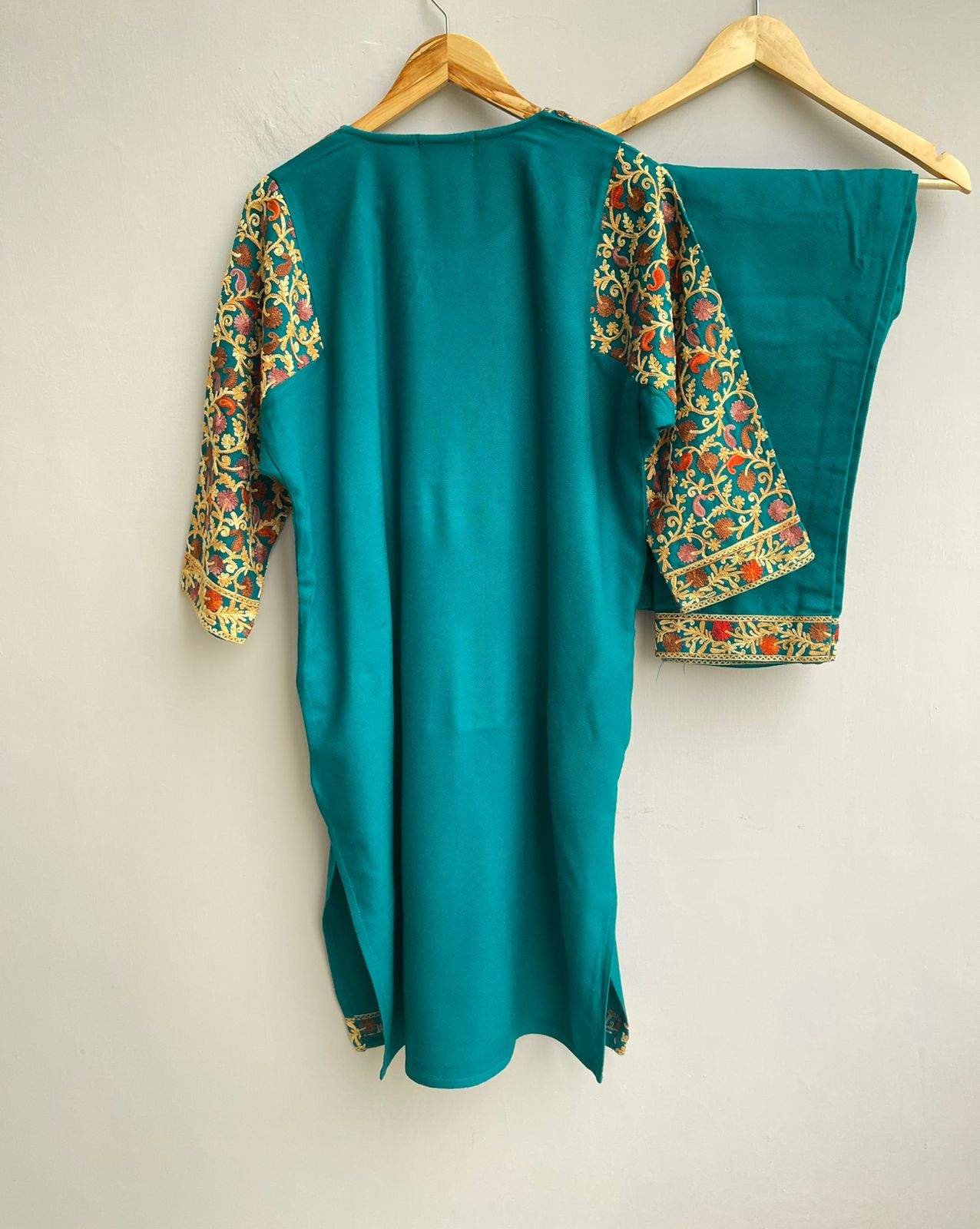 Kashmiri pheron readymade ladies coord set Rc18177