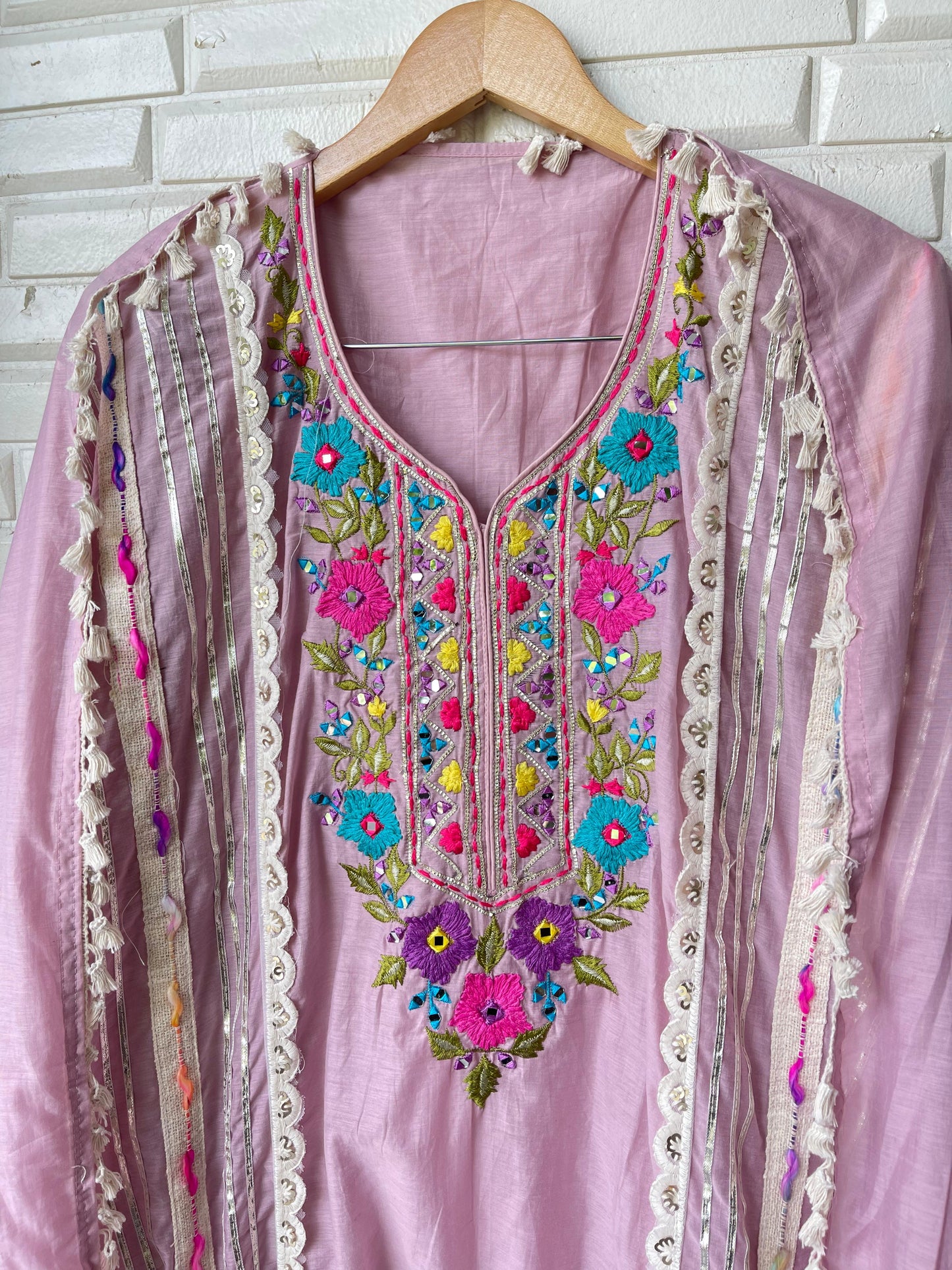 Mul chanderi unstitched ladies suit Rc17348 (a)