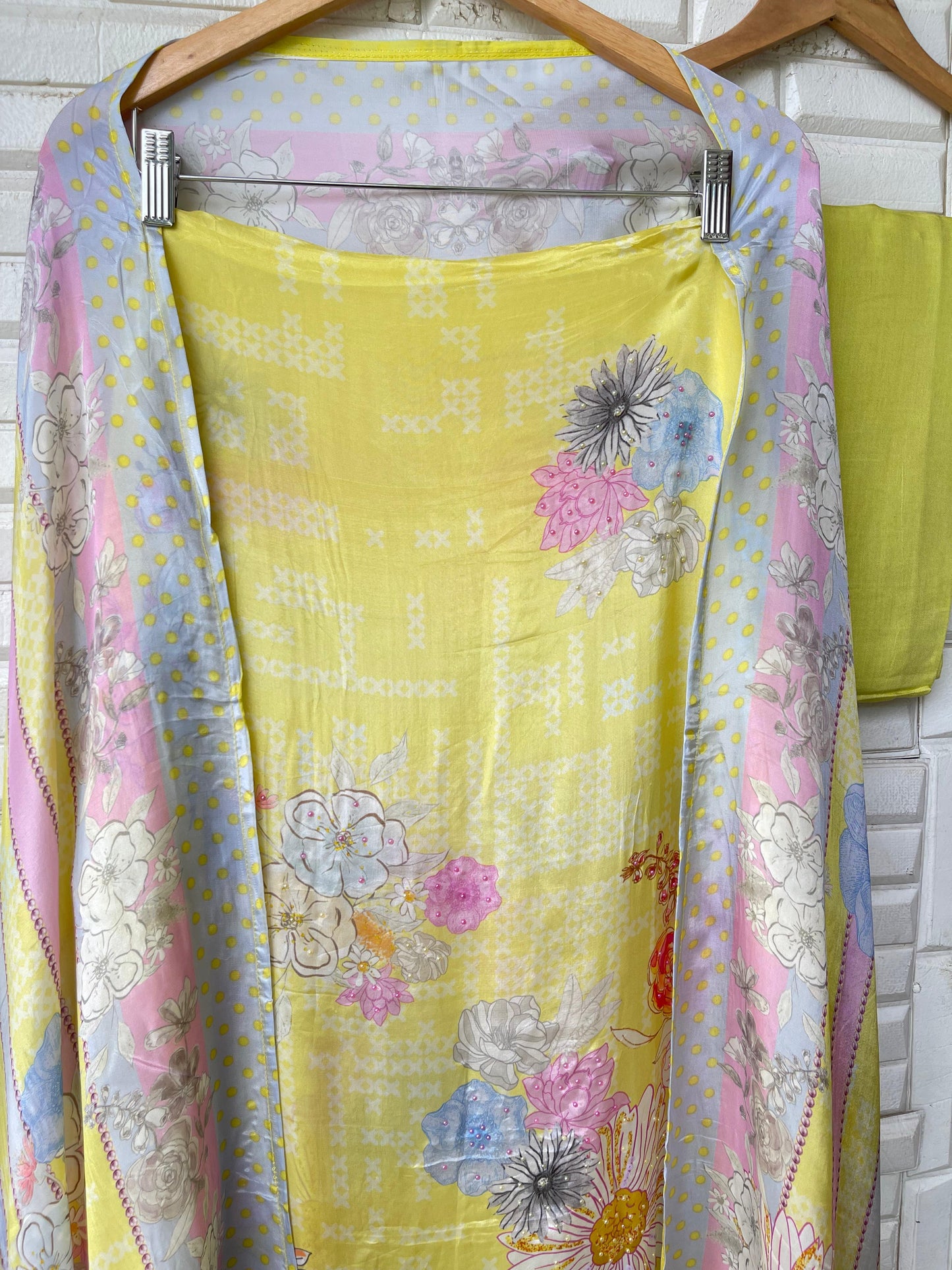 Muslin silk unstitched ladies suit Rc17760