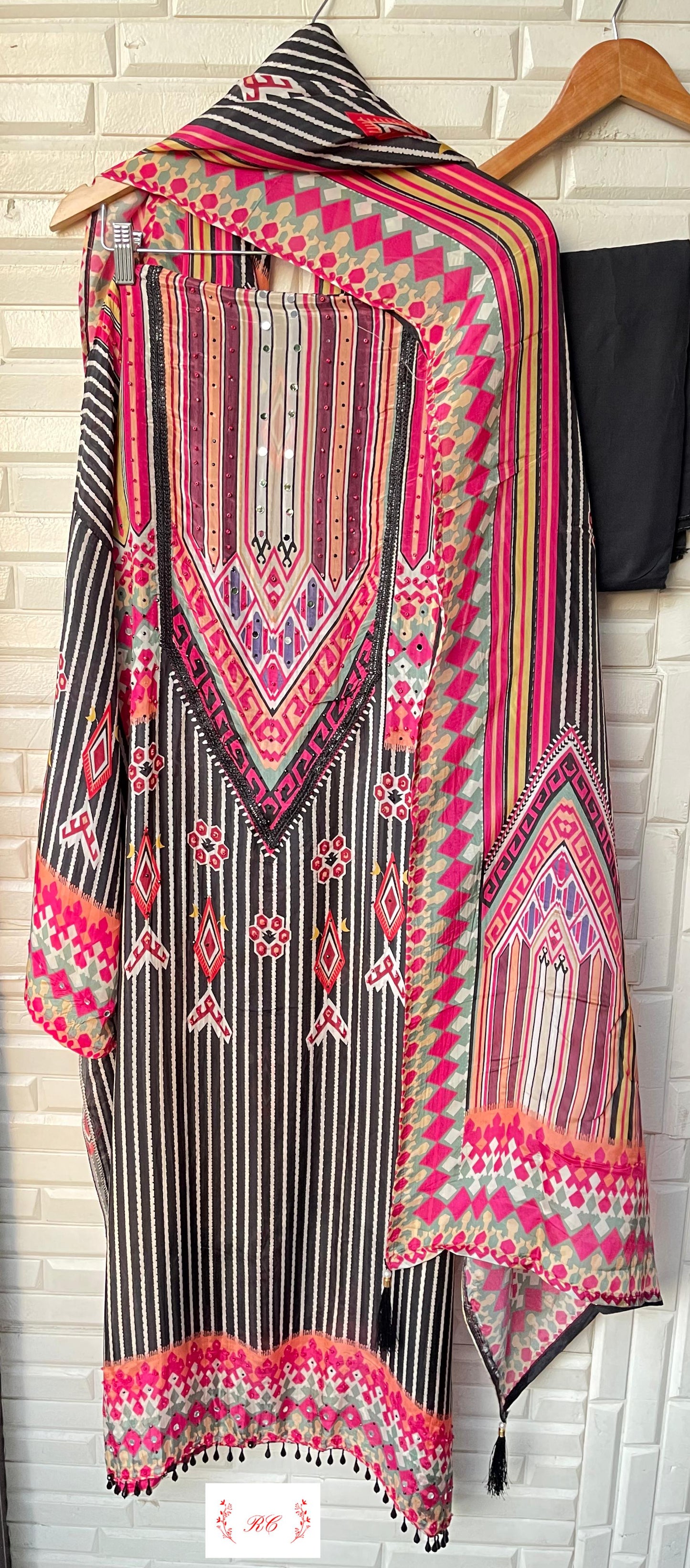 Muslin silk unstitched ladies suit Rc17495