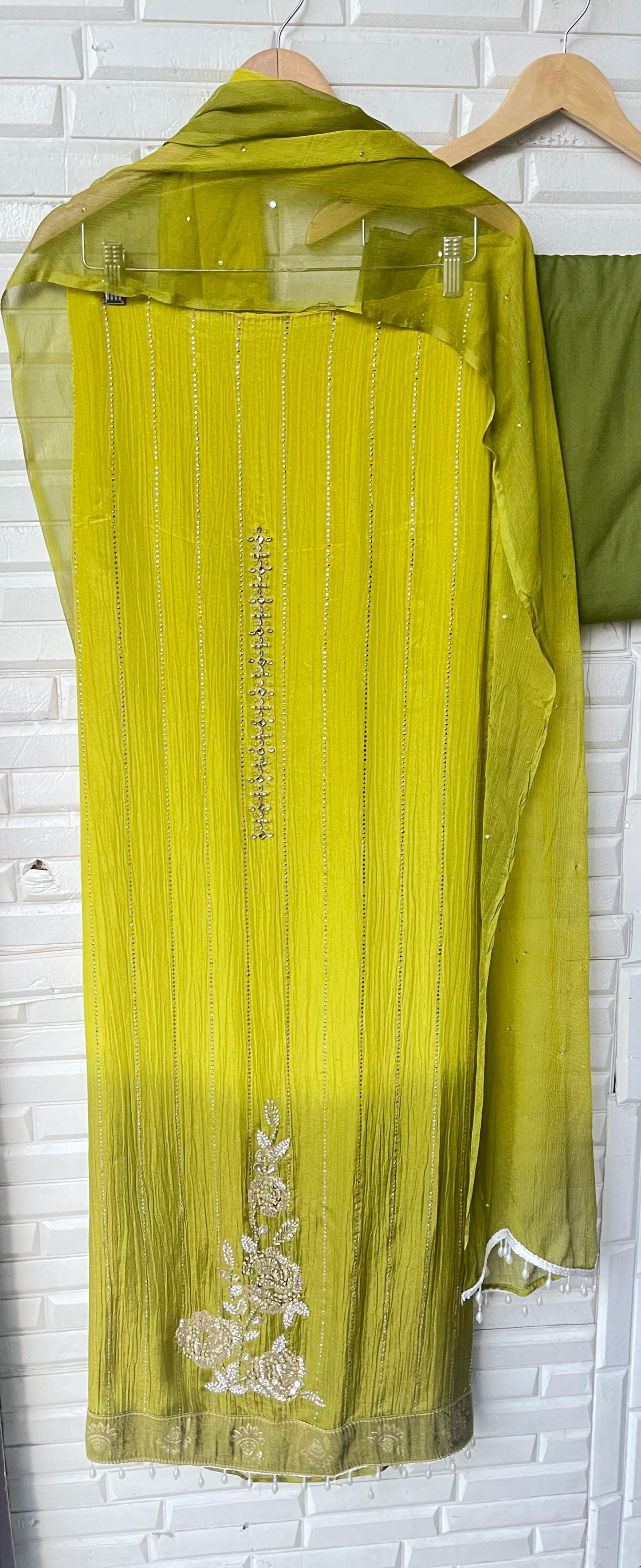 Shimmer crushed tissue unstitched ladies suit Rc17637