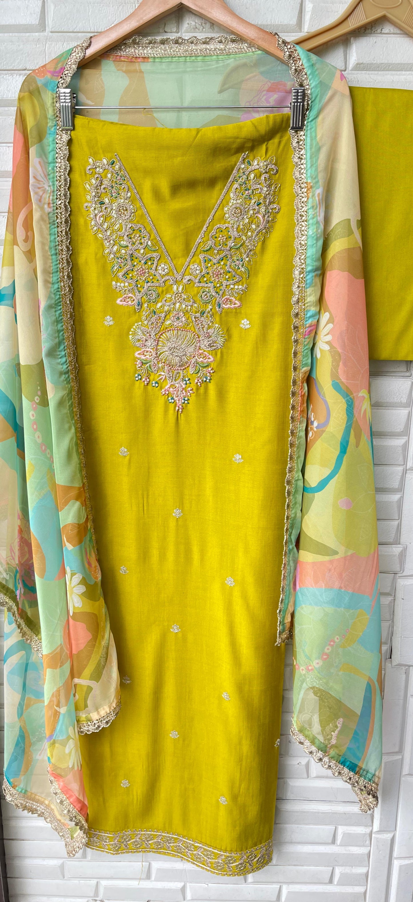 Silk unstitched ladies suit Rc17493