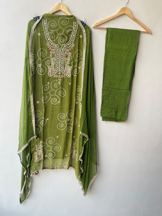Premium Bandani Printed Organza Unstitched 3 Pcs Designer Suit Set