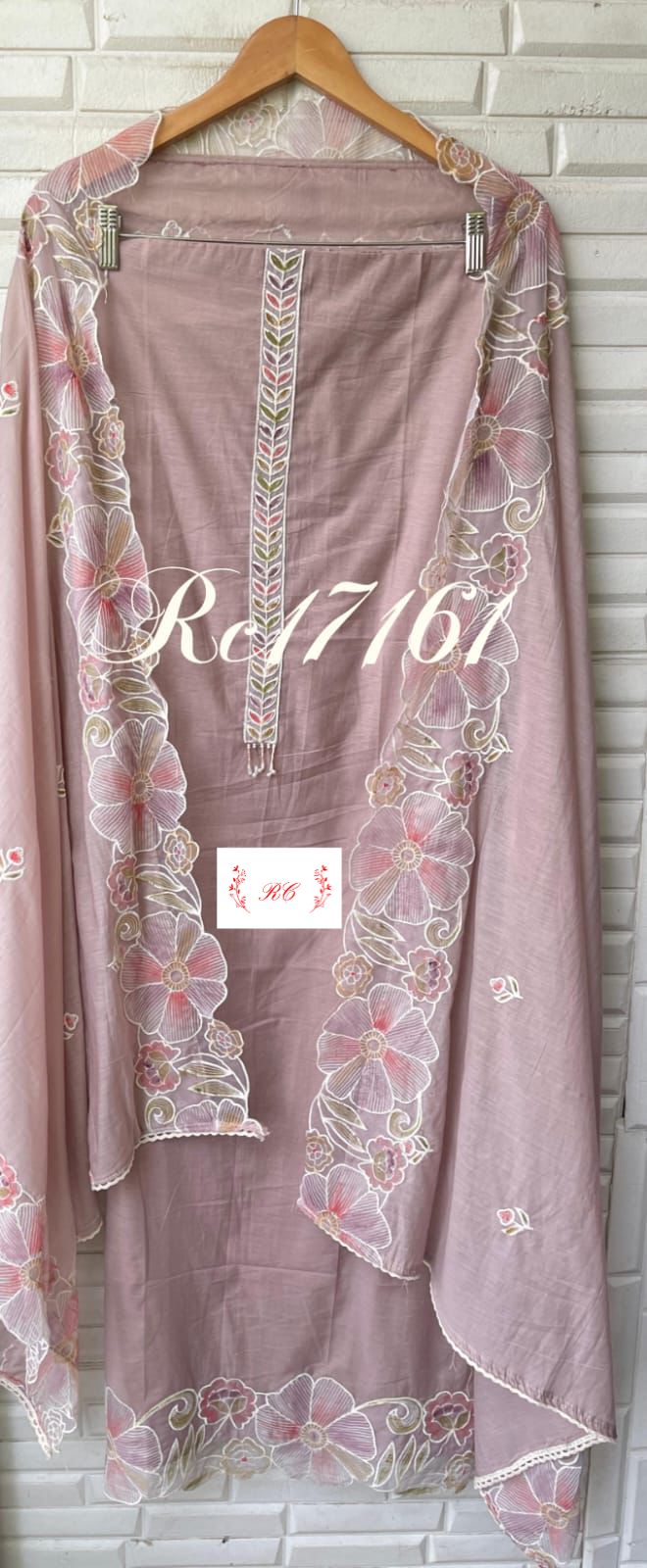 Mul chanderi unstitched ladies suit Rc17161
