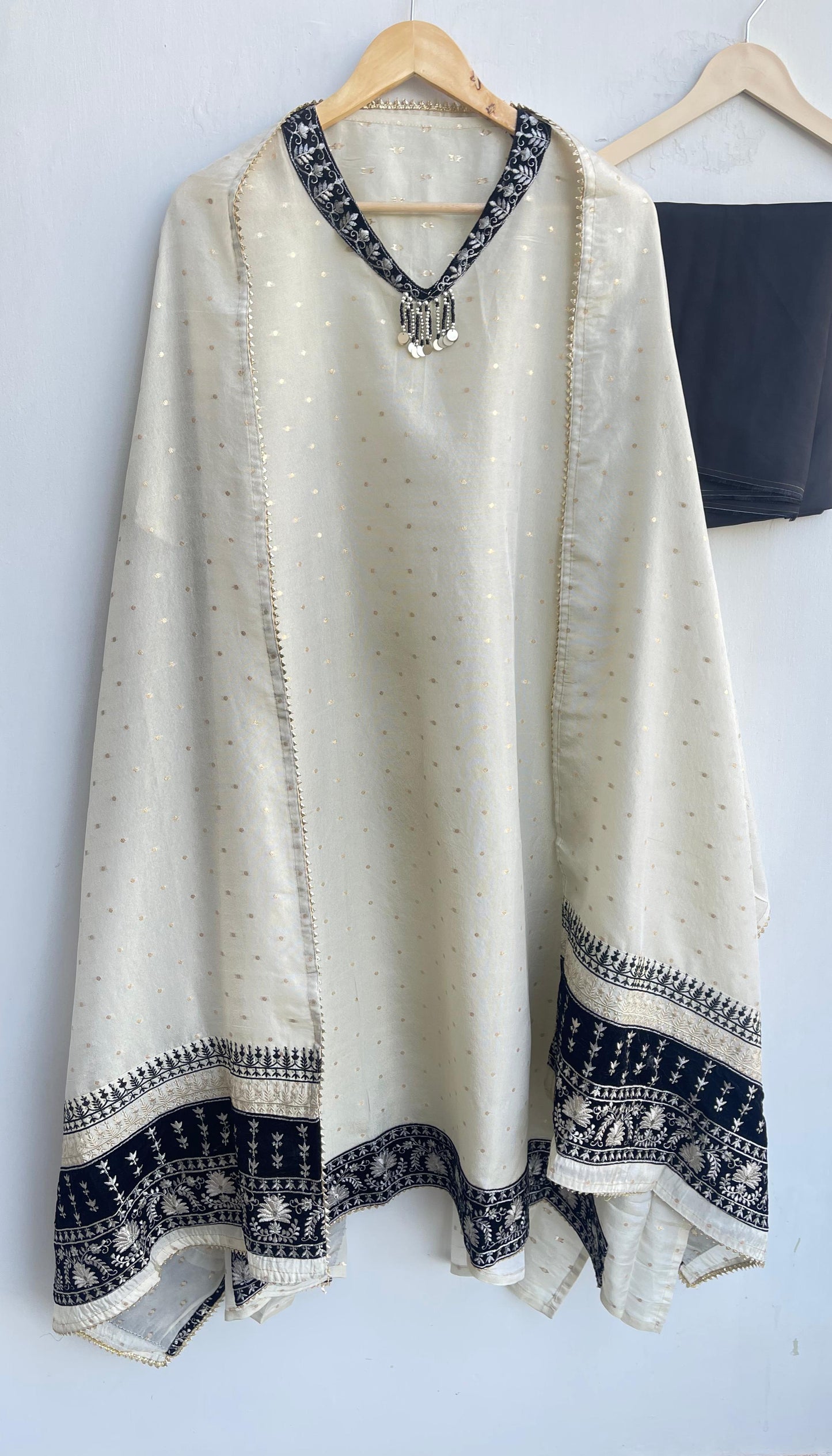 Banarasi shimmer silk unstitched ladies suit Rc17877