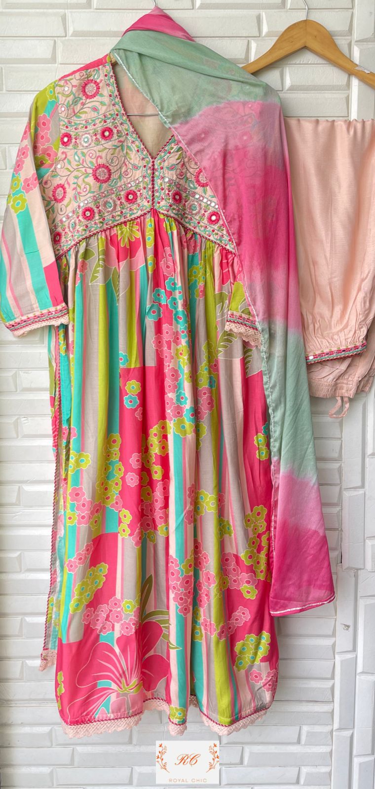 Muslin readymade ladies suit Rc12148
