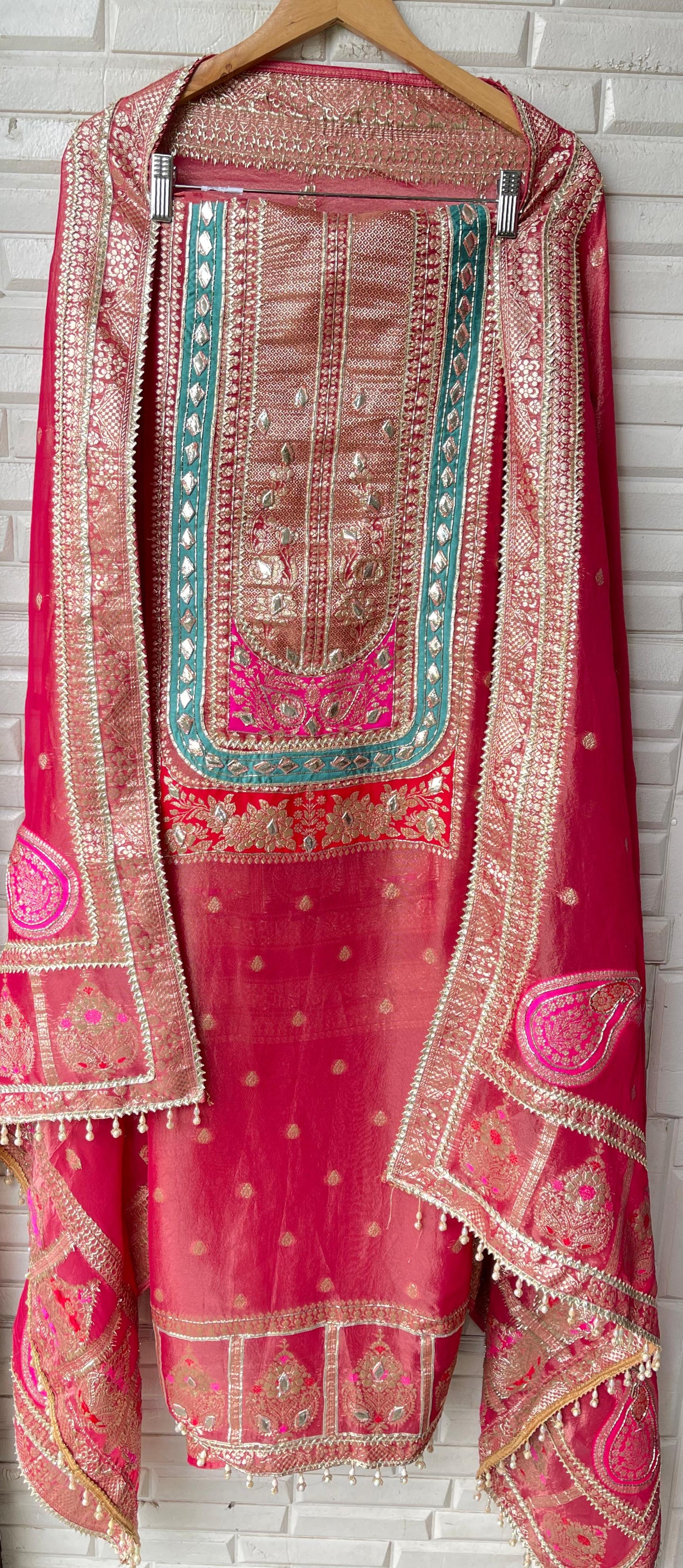 Banarasi shimmer silk unstitched ladies suit Rc17668 (b)