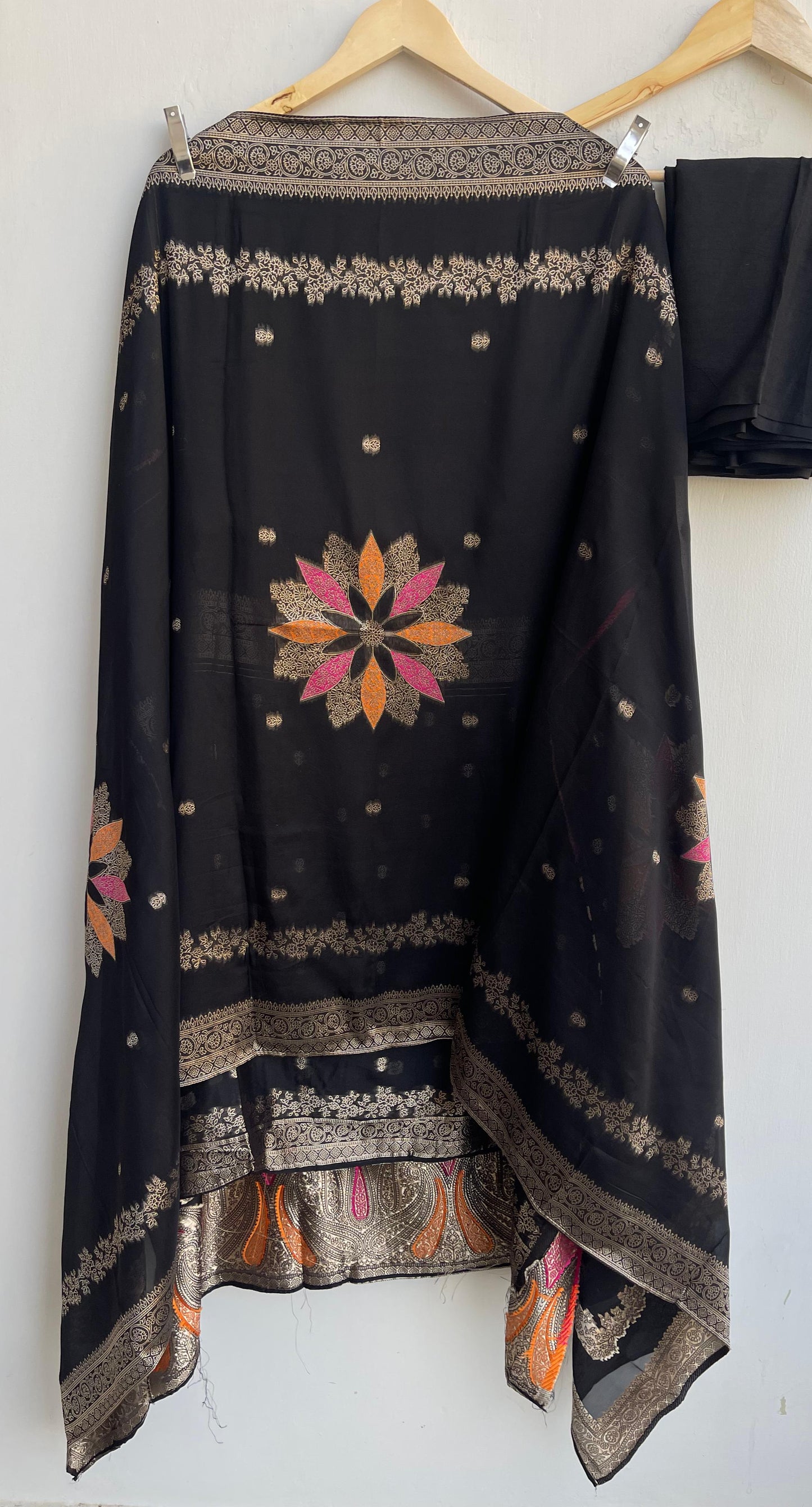 Banarasi silk unstitched ladies suit Rc17878 (d)