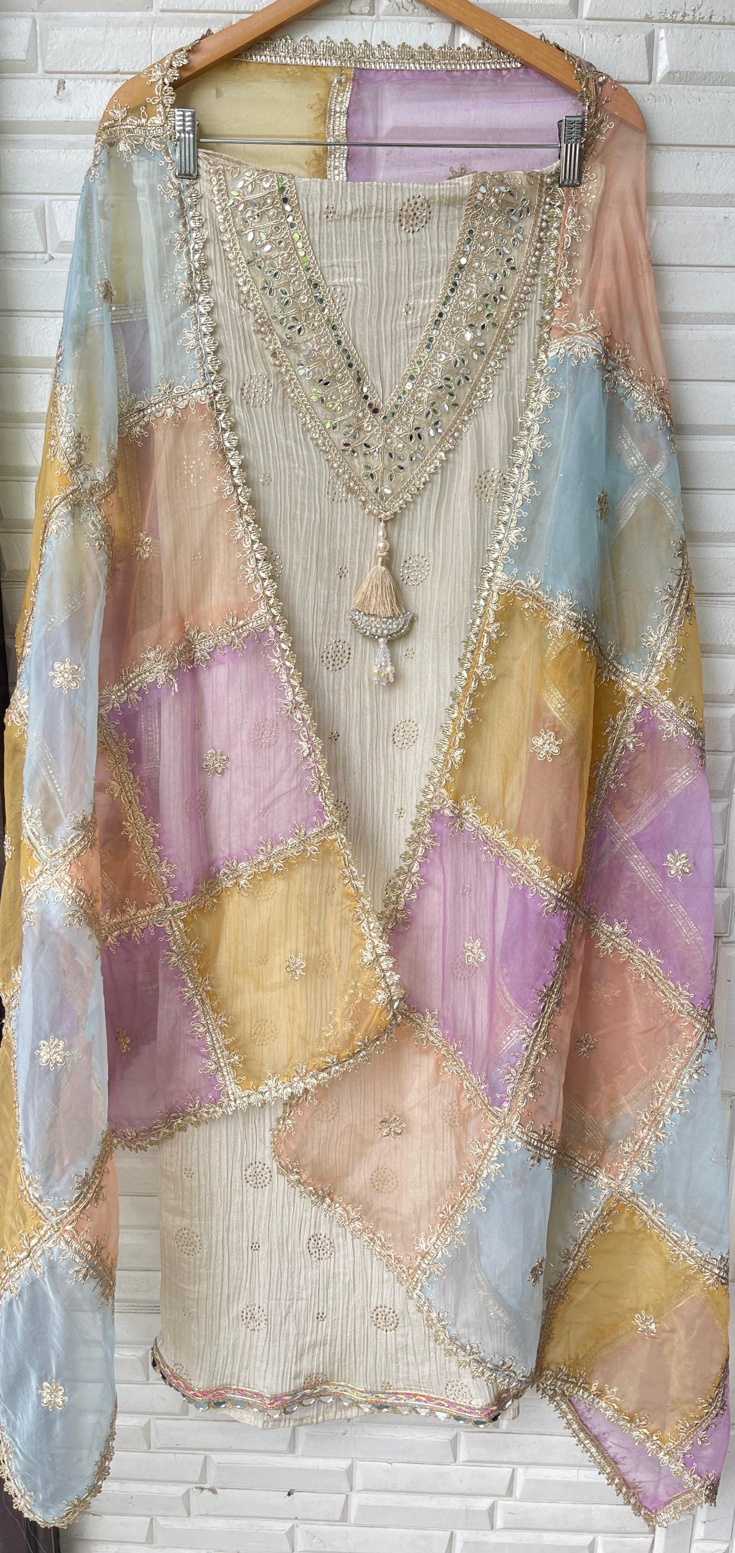 Crushed tissue silk unstitched ladies suit Rc17720