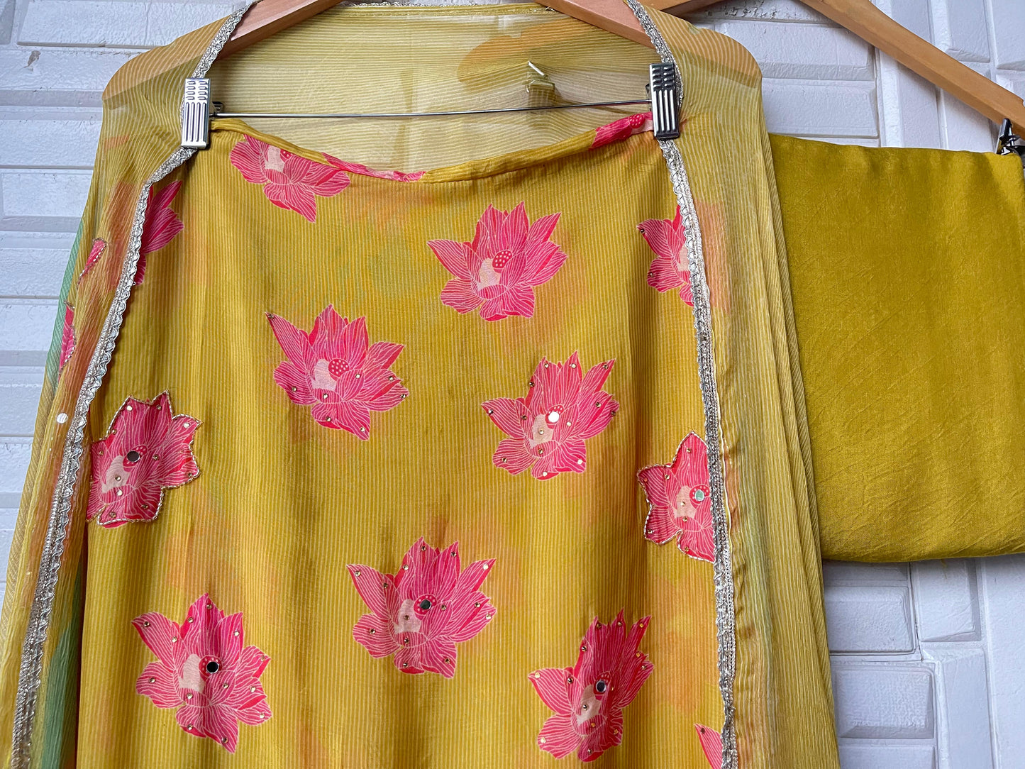 Organza unstitched ladies suit Rc173734