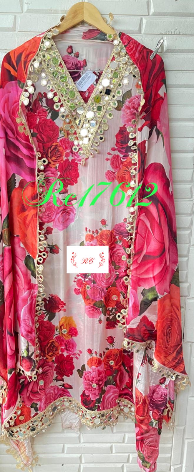Crepe silk unstitched ladies suit Rc17612