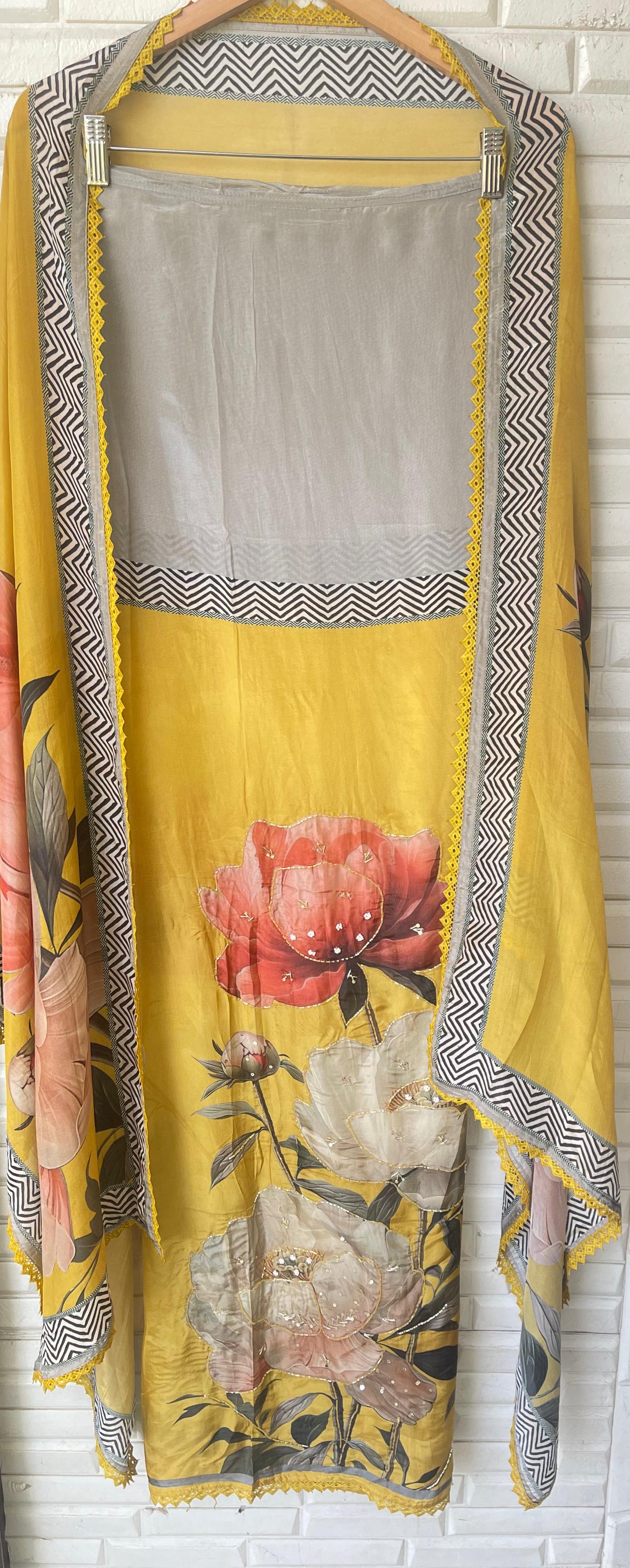 Crape satin unstitched ladies suit Rc17830 (b)