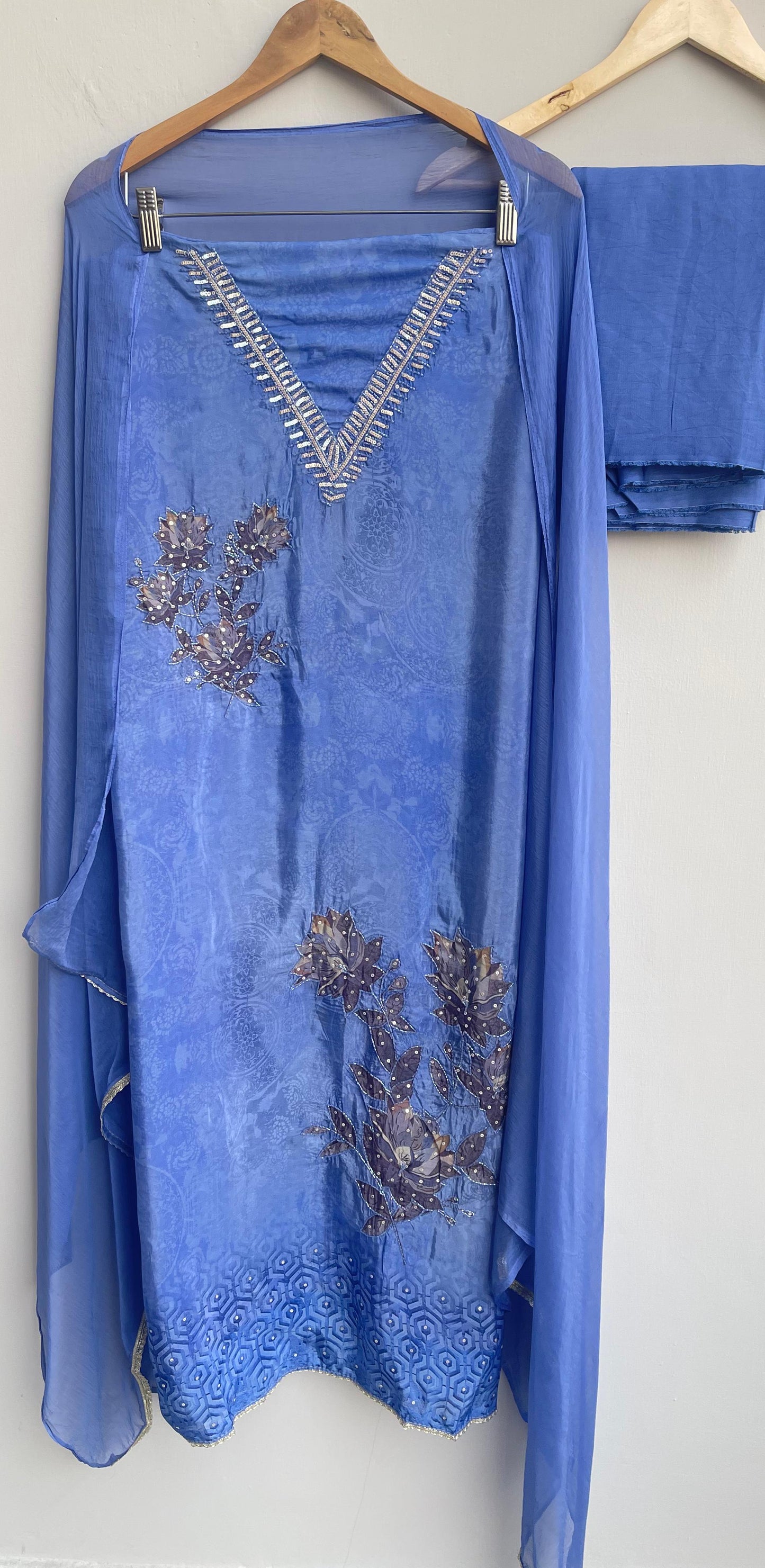 Self satin crepe unstitched ladies suit Rc17945