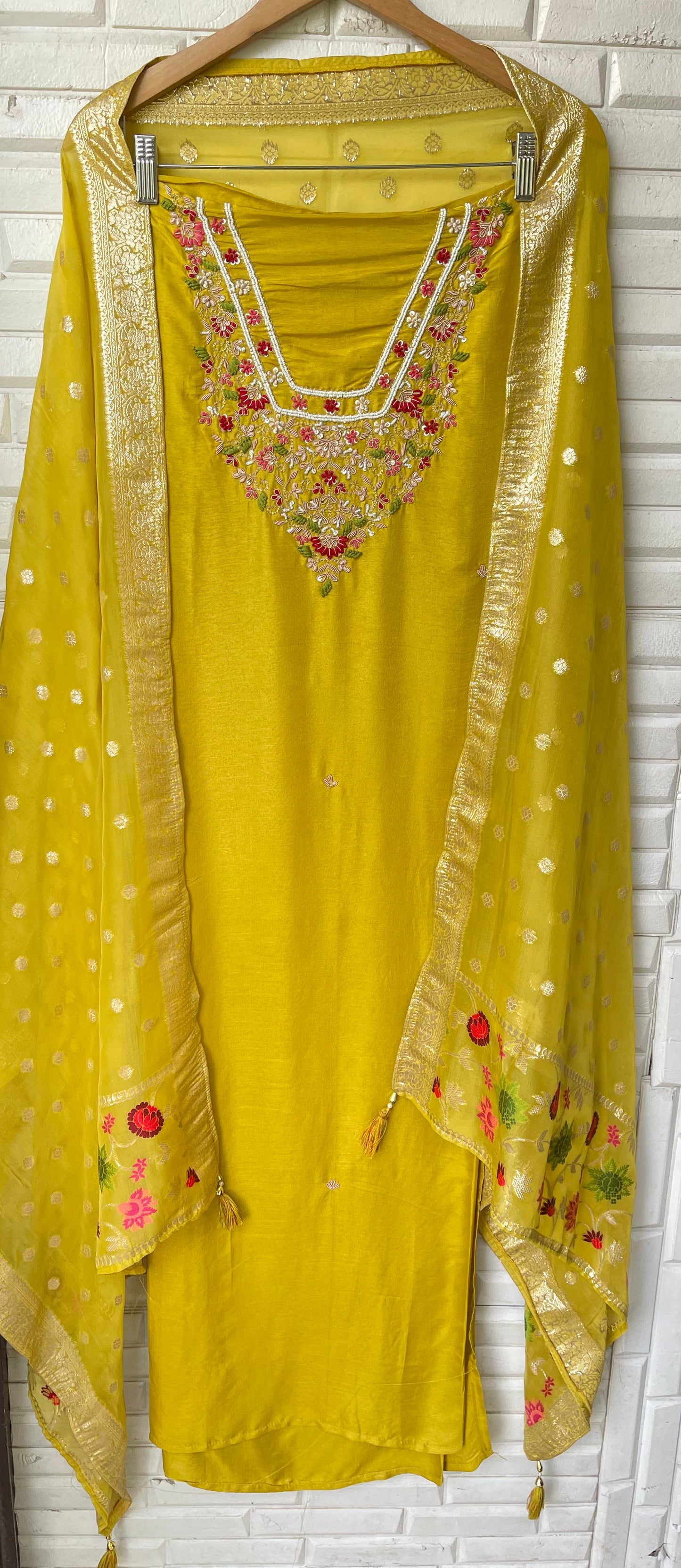 Pure unstitched silk ladies suit Rc17649