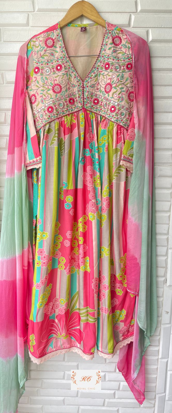 Muslin readymade ladies suit Rc12148