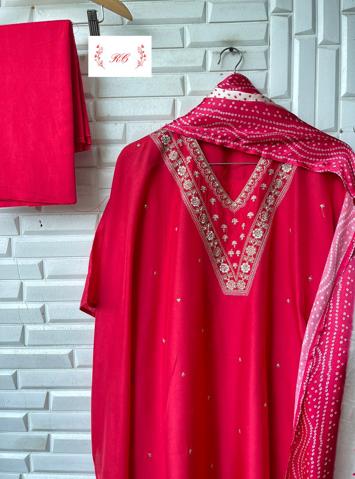 Silk unstitched ladies suit Rc15351