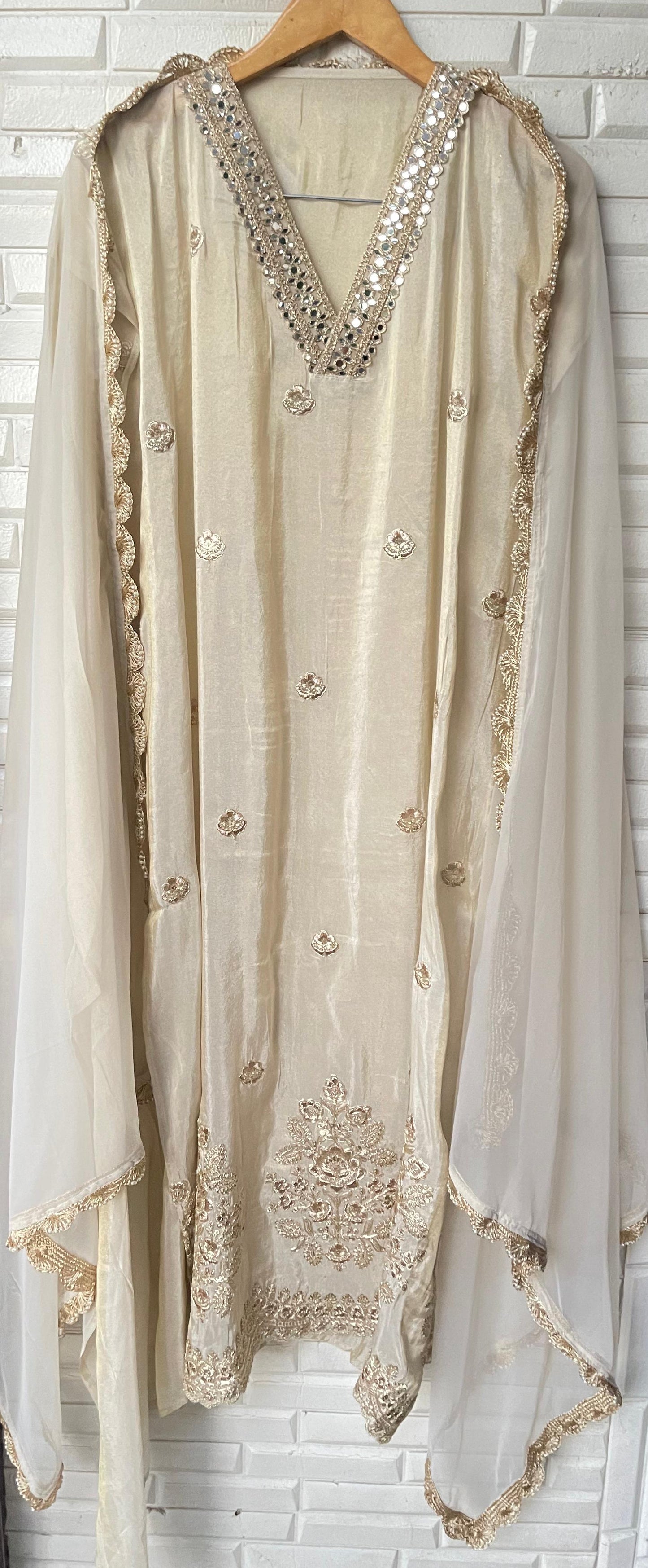 Shimmer silk unstitched ladies suit Rc17832